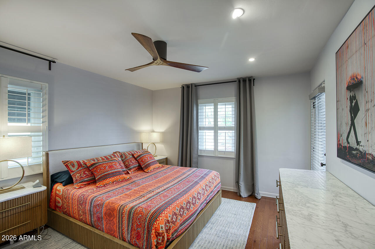 LOU MAR VISTA - Residential