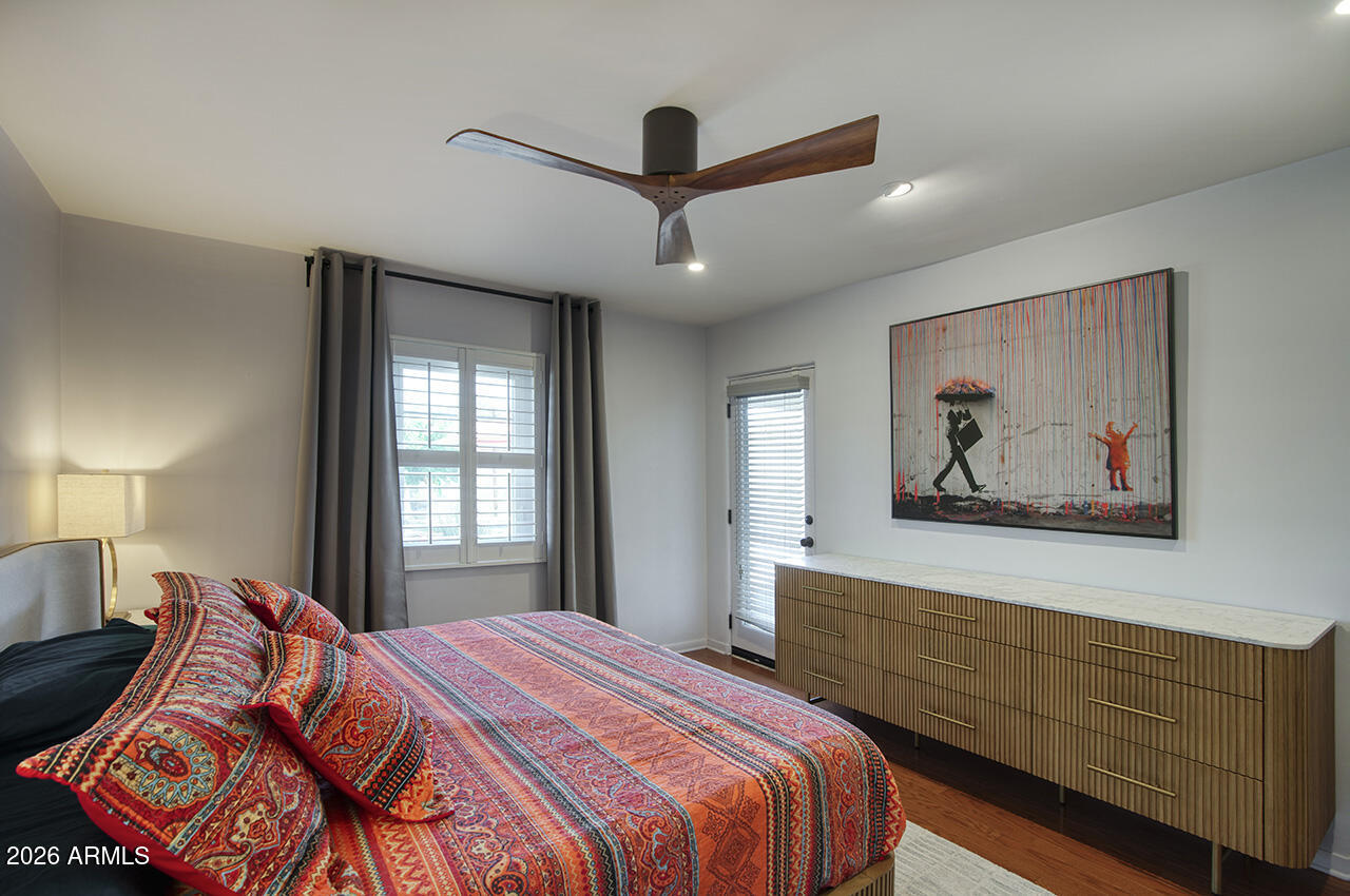 LOU MAR VISTA - Residential