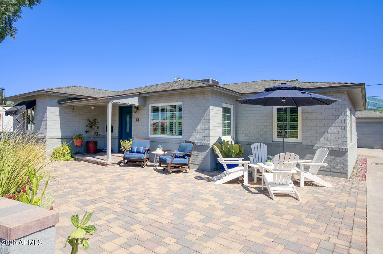 LOU MAR VISTA - Residential