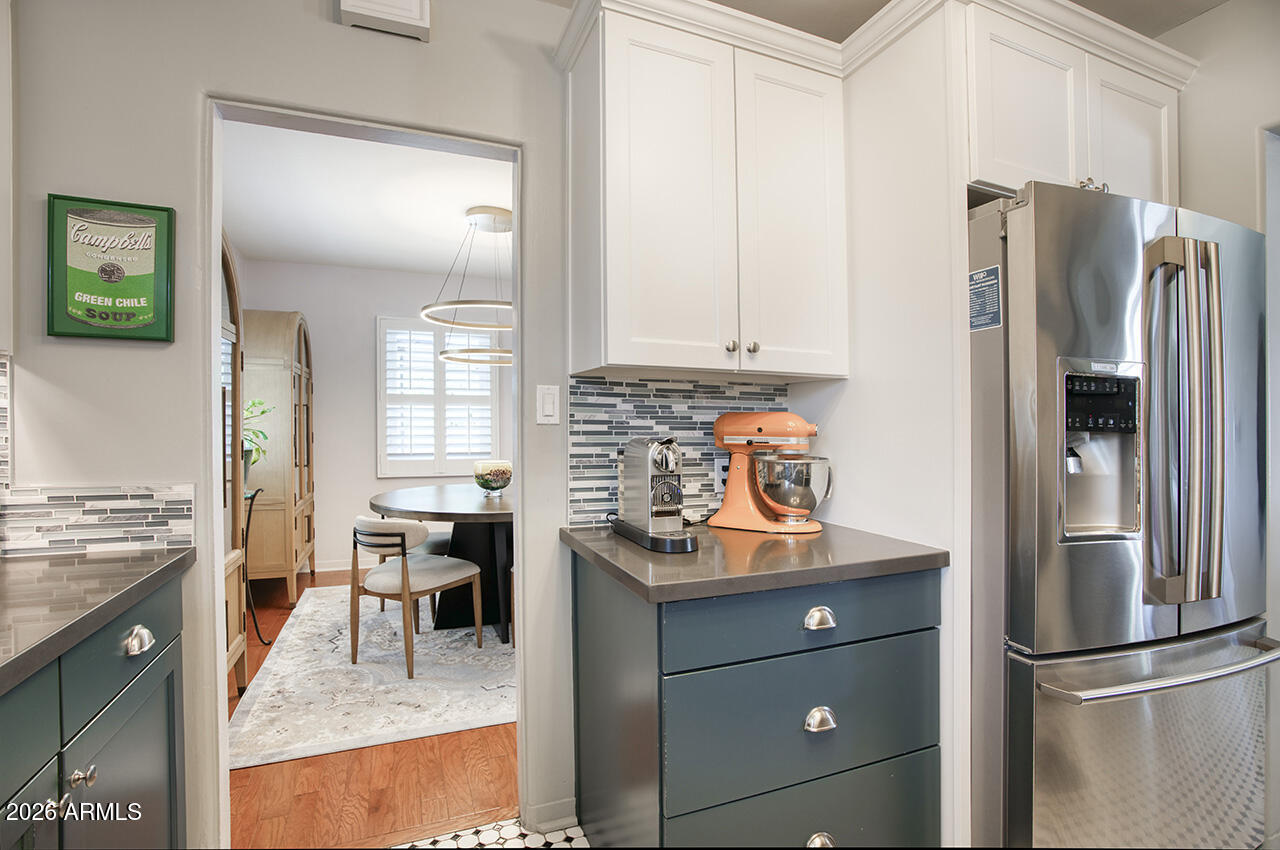 LOU MAR VISTA - Residential
