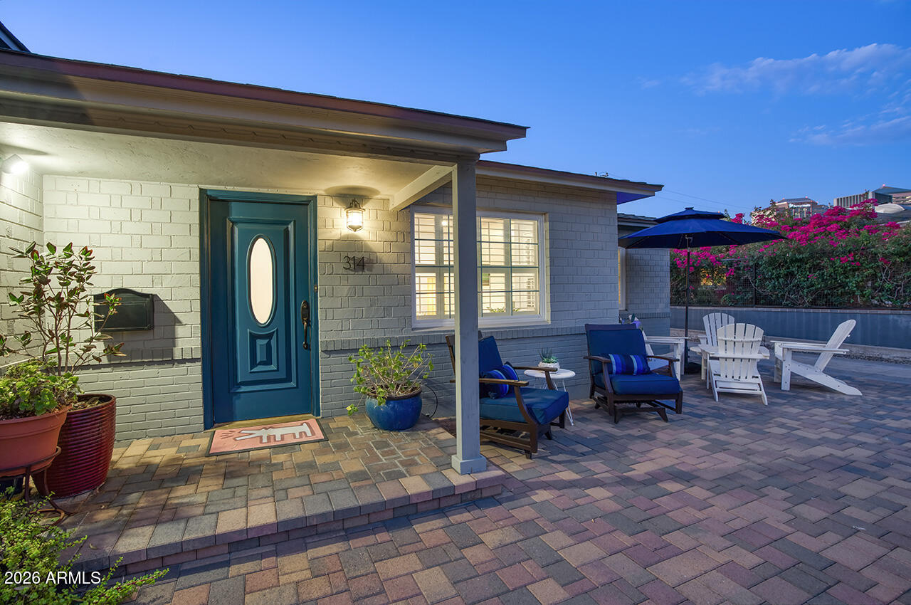 LOU MAR VISTA - Residential