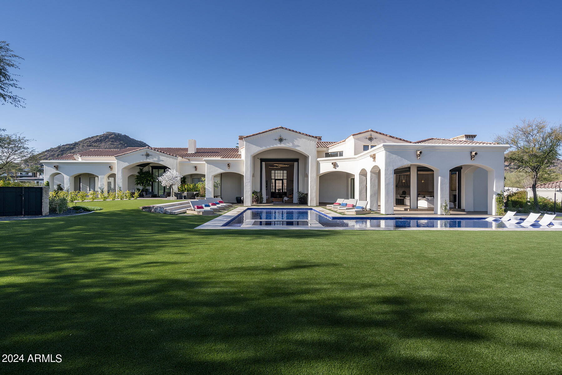 Las Estancias - Residential