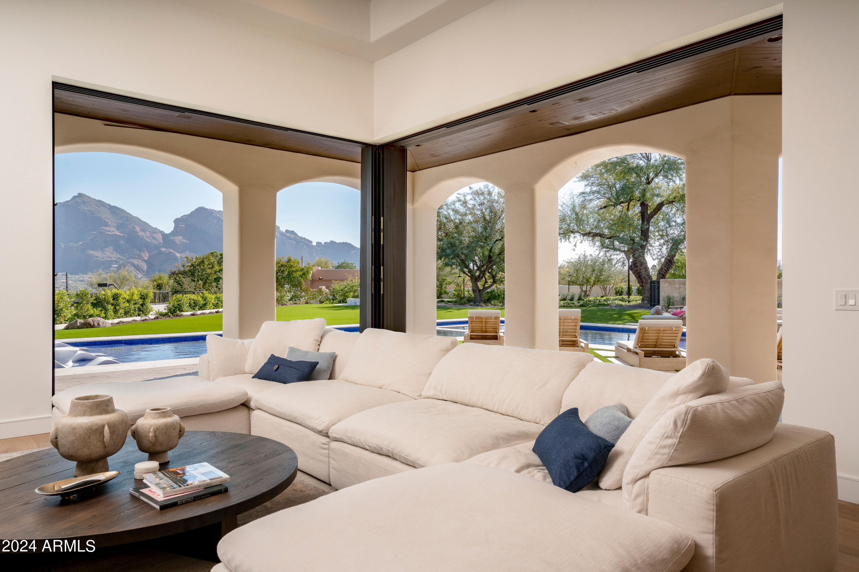 Las Estancias - Residential