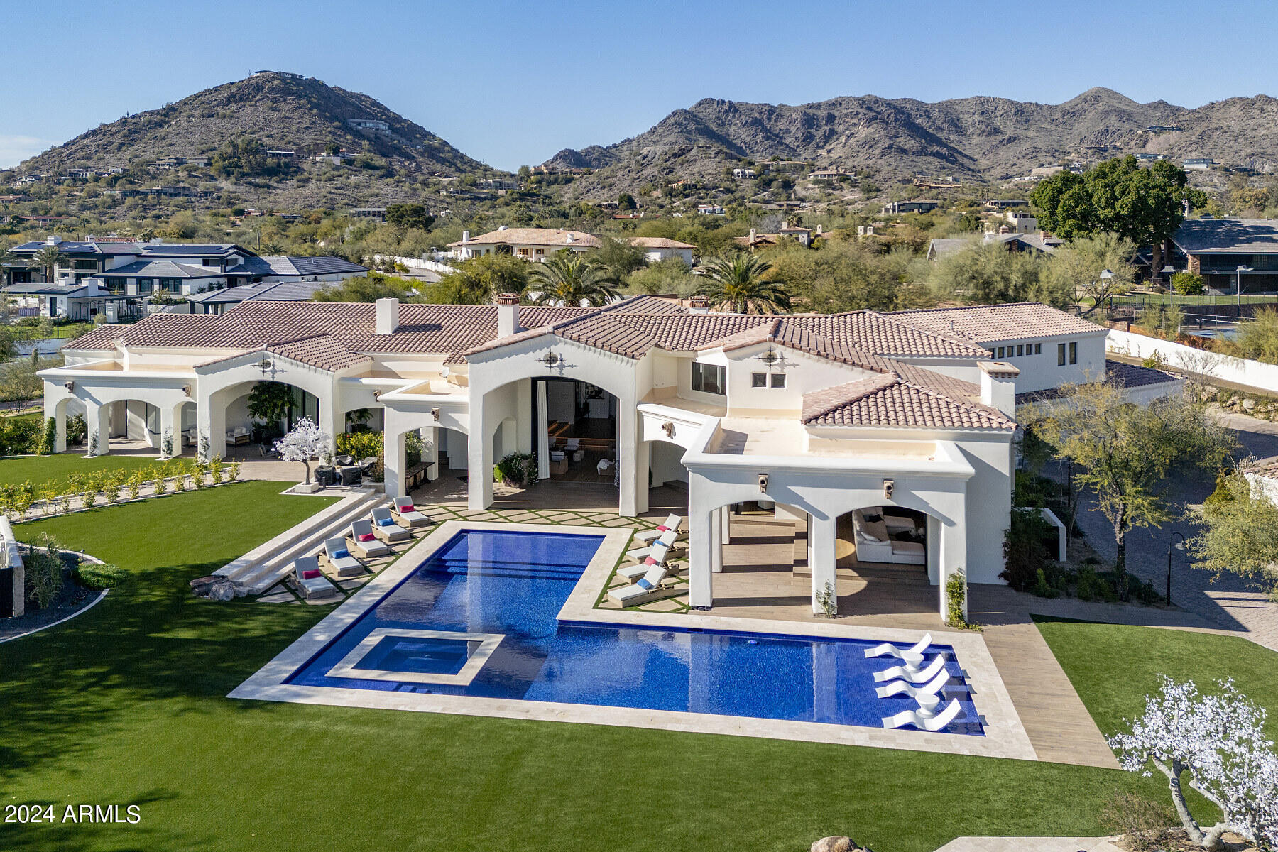 Las Estancias - Residential