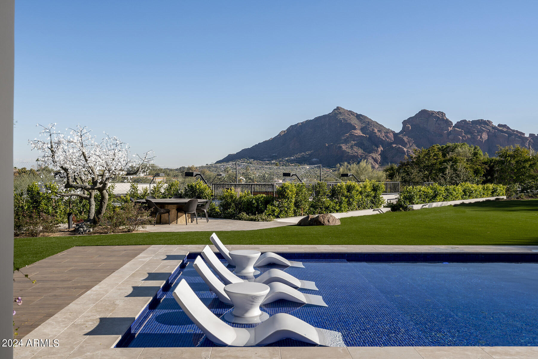 Las Estancias - Residential