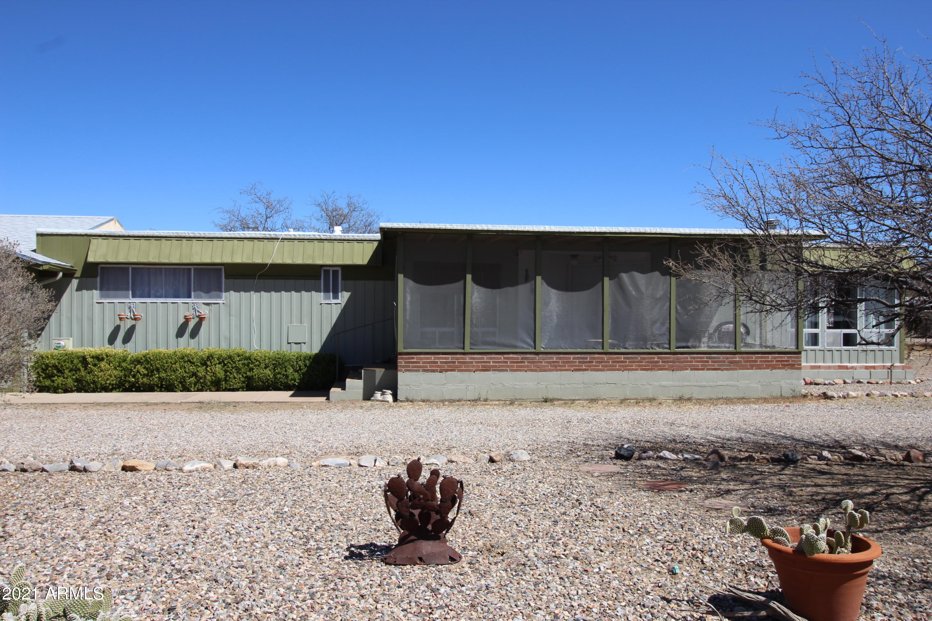 MUSTANG HEIGHTS - Residential