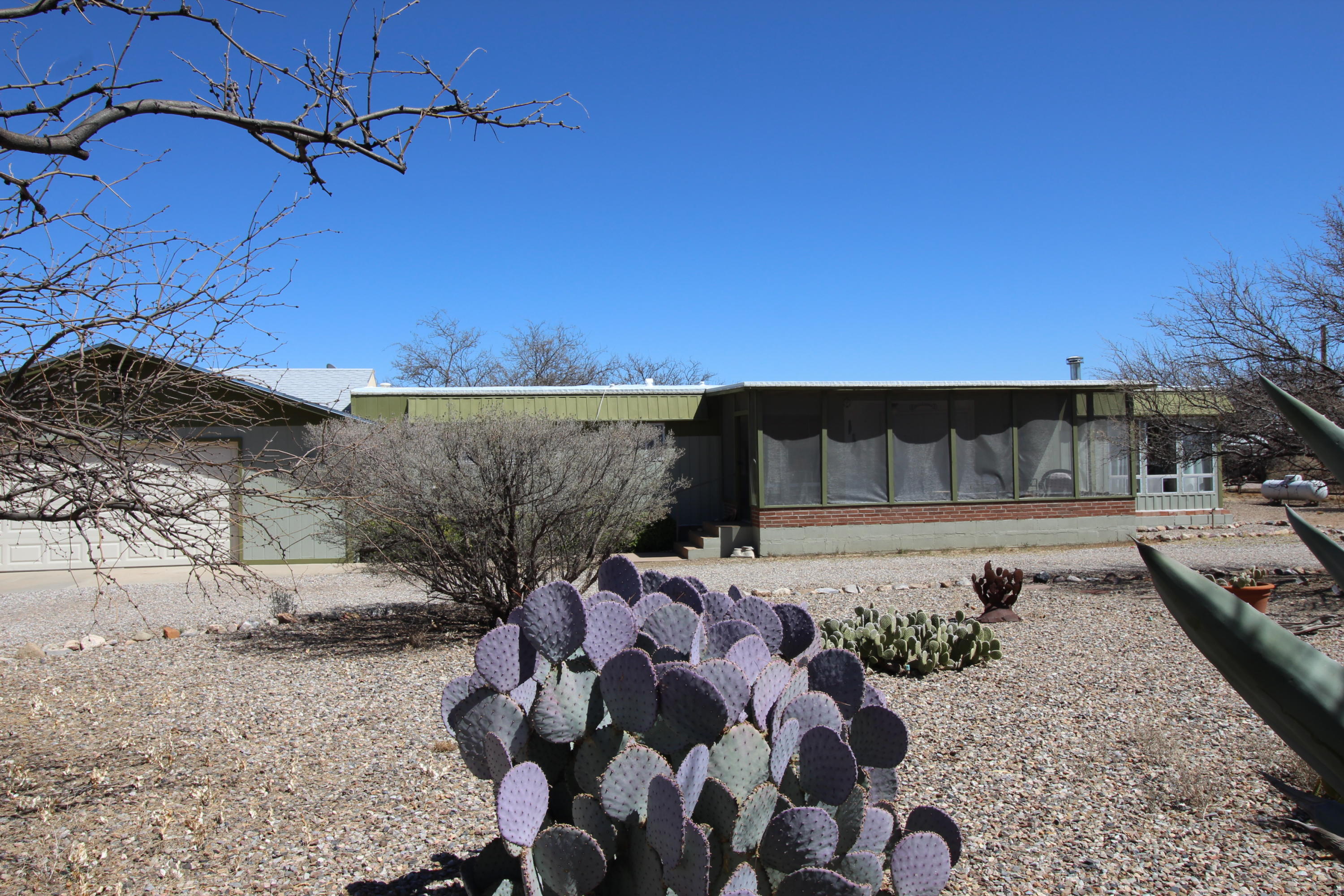 MUSTANG HEIGHTS - Residential
