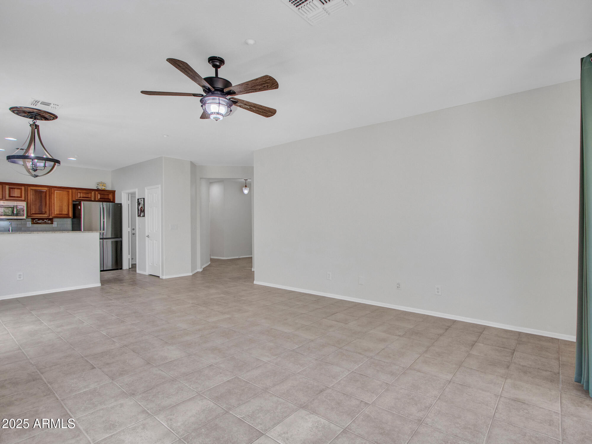 ANTHEM COUNTRY CLUB - Residential