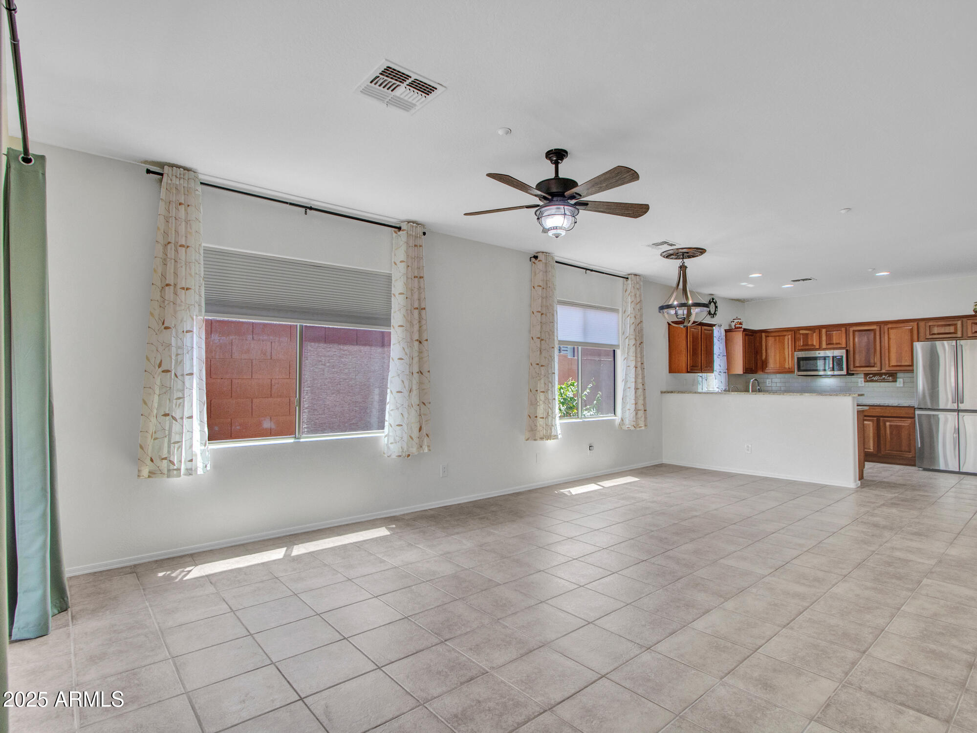 ANTHEM COUNTRY CLUB - Residential