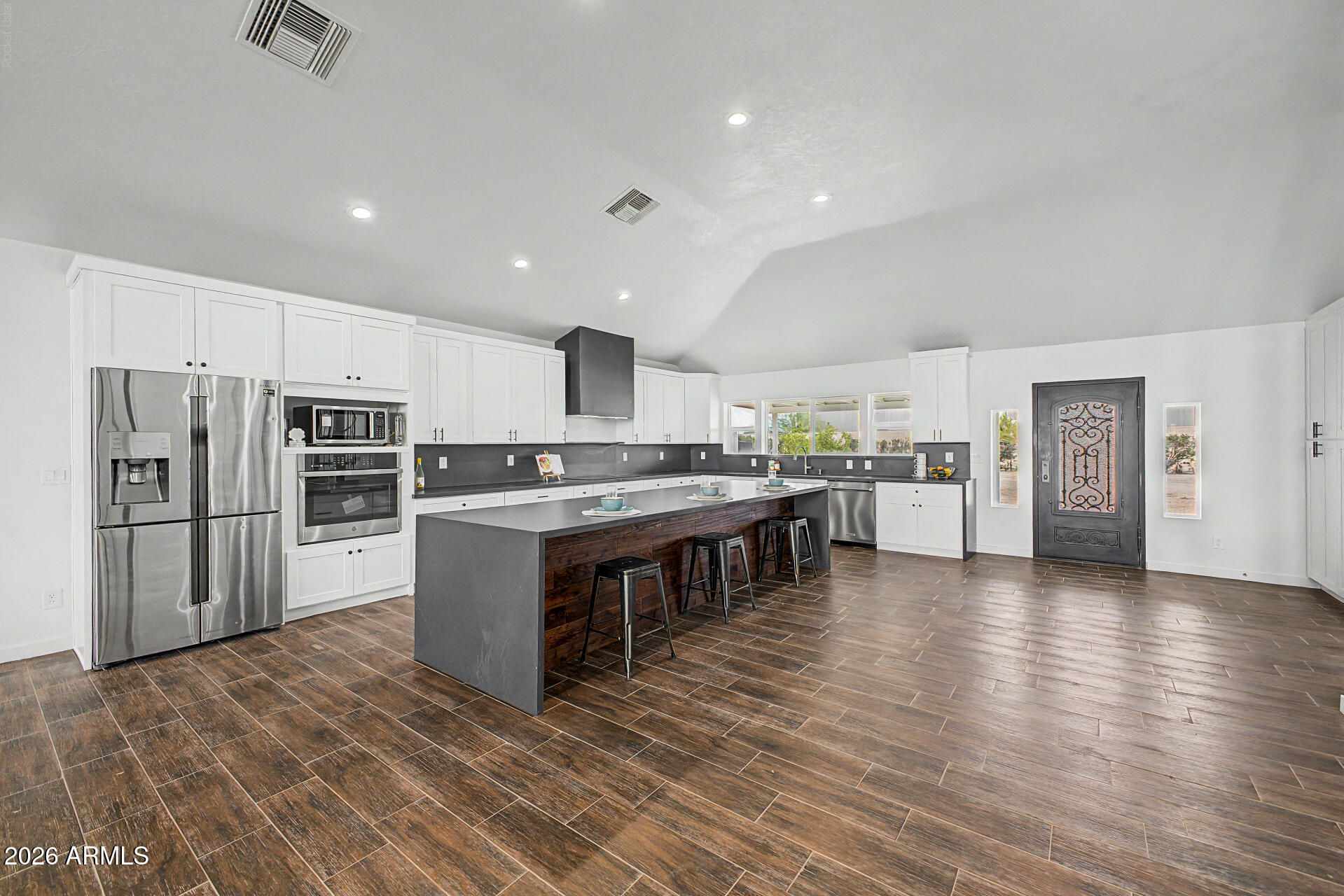 RANCHO ESTATES - Residential