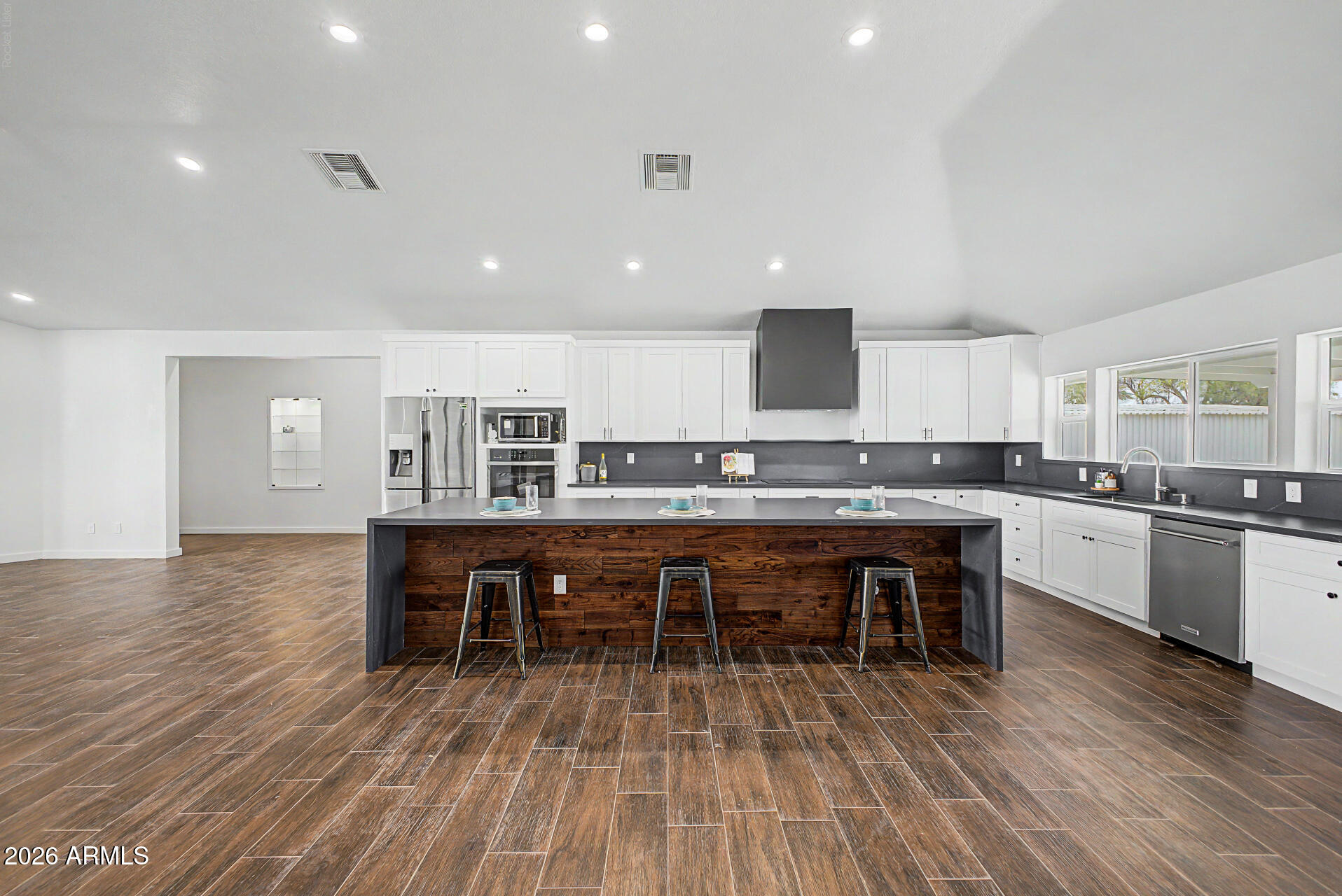 RANCHO ESTATES - Residential