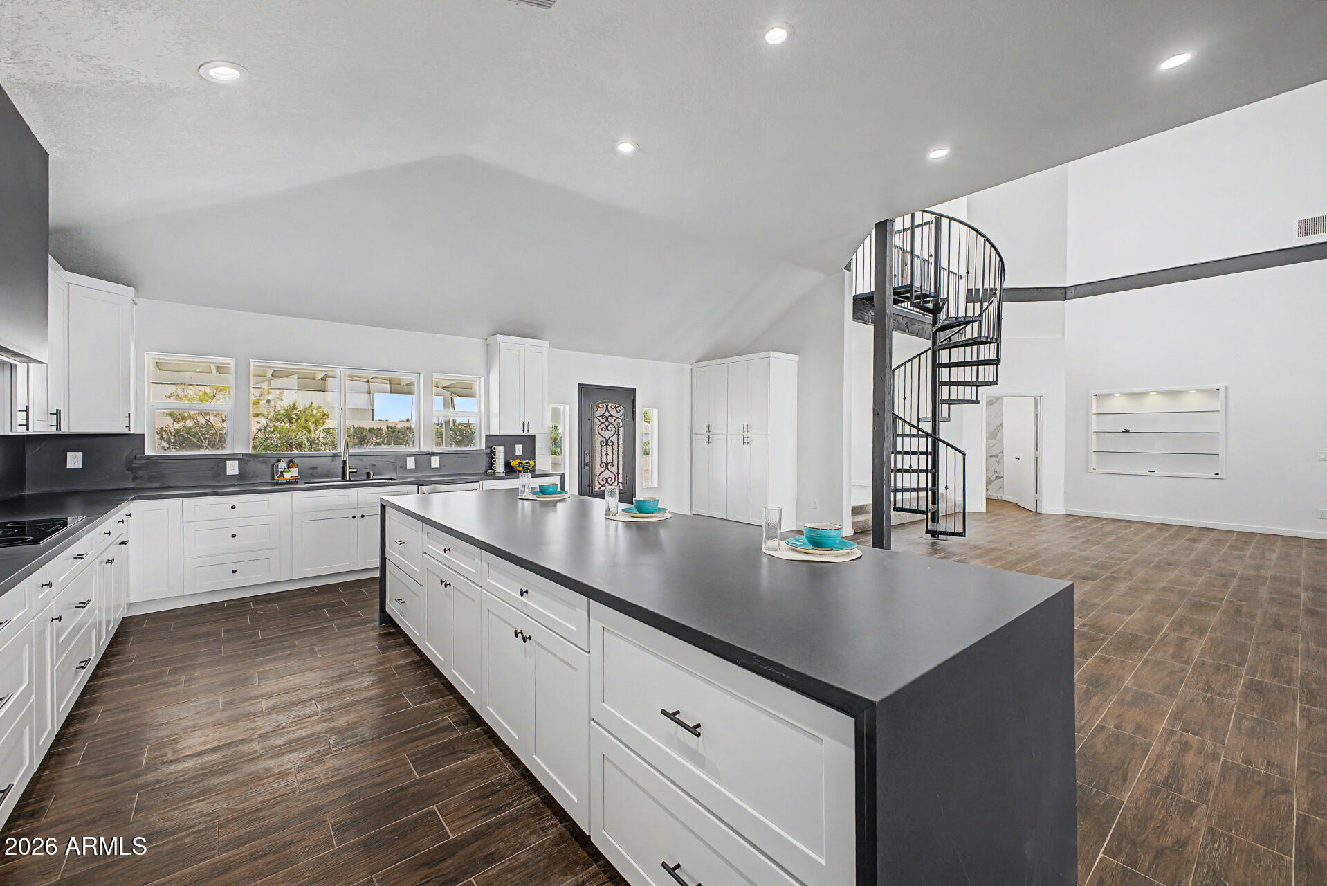 RANCHO ESTATES - Residential