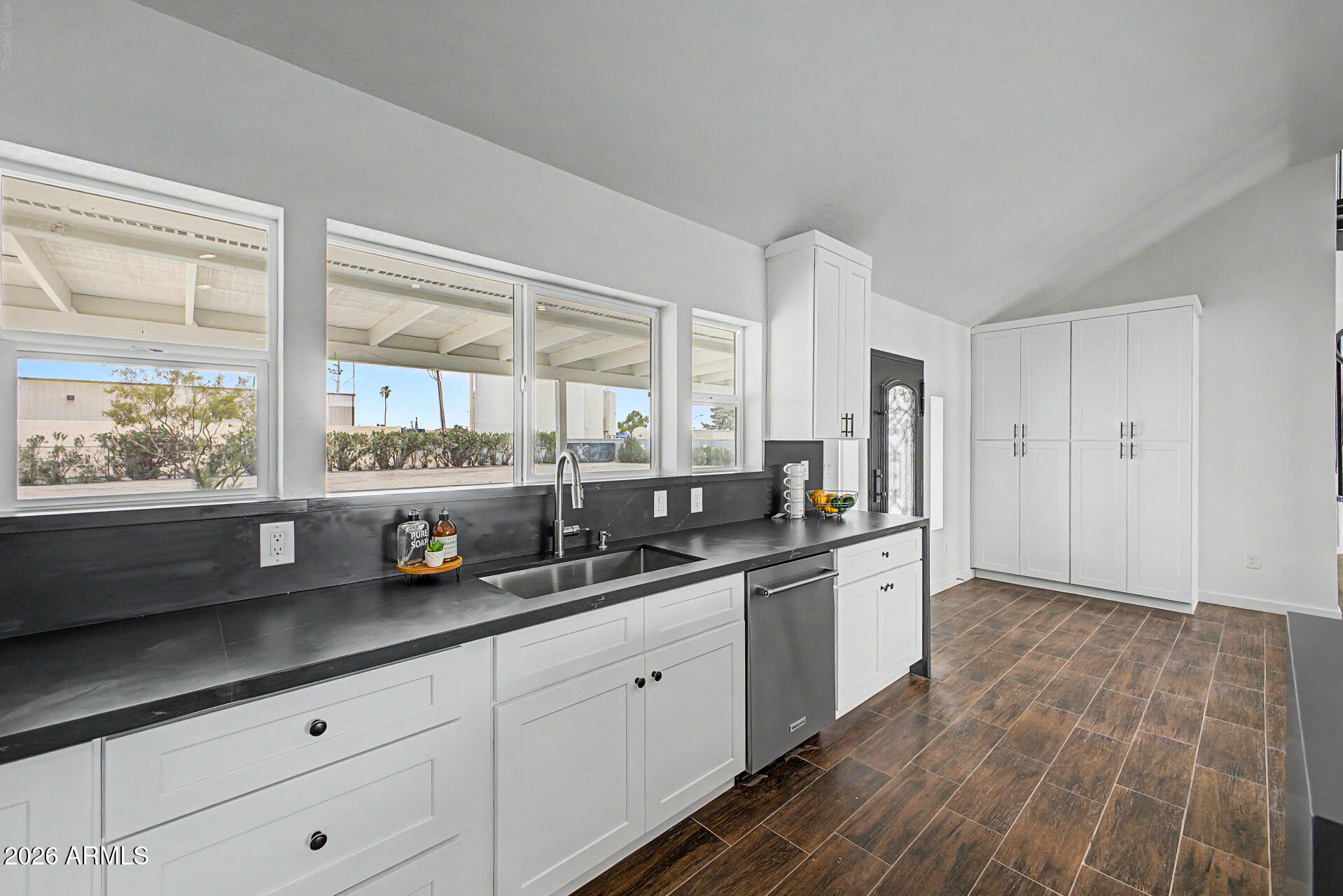 RANCHO ESTATES - Residential
