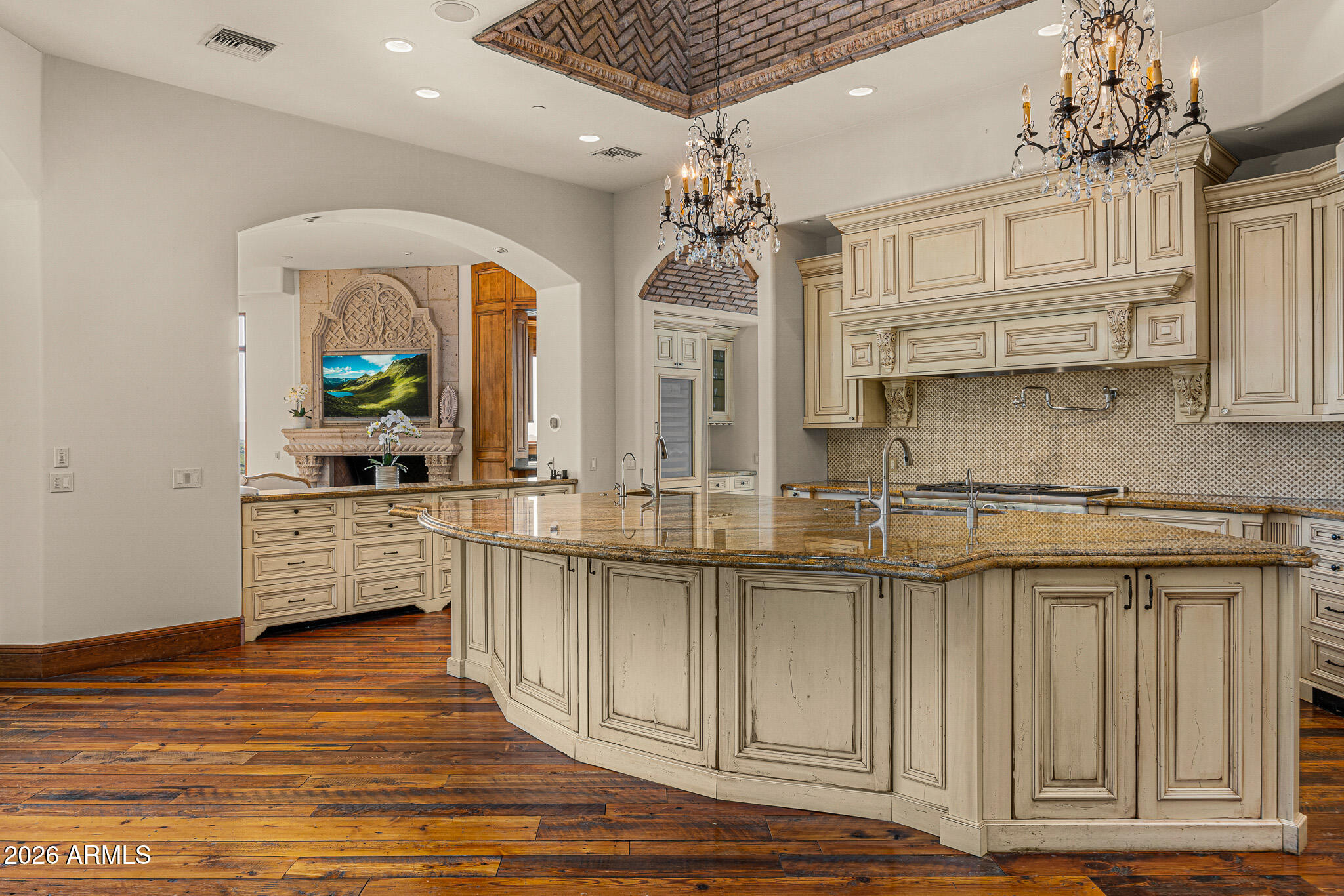 Private 54 Acre Mountain Estate - Residential