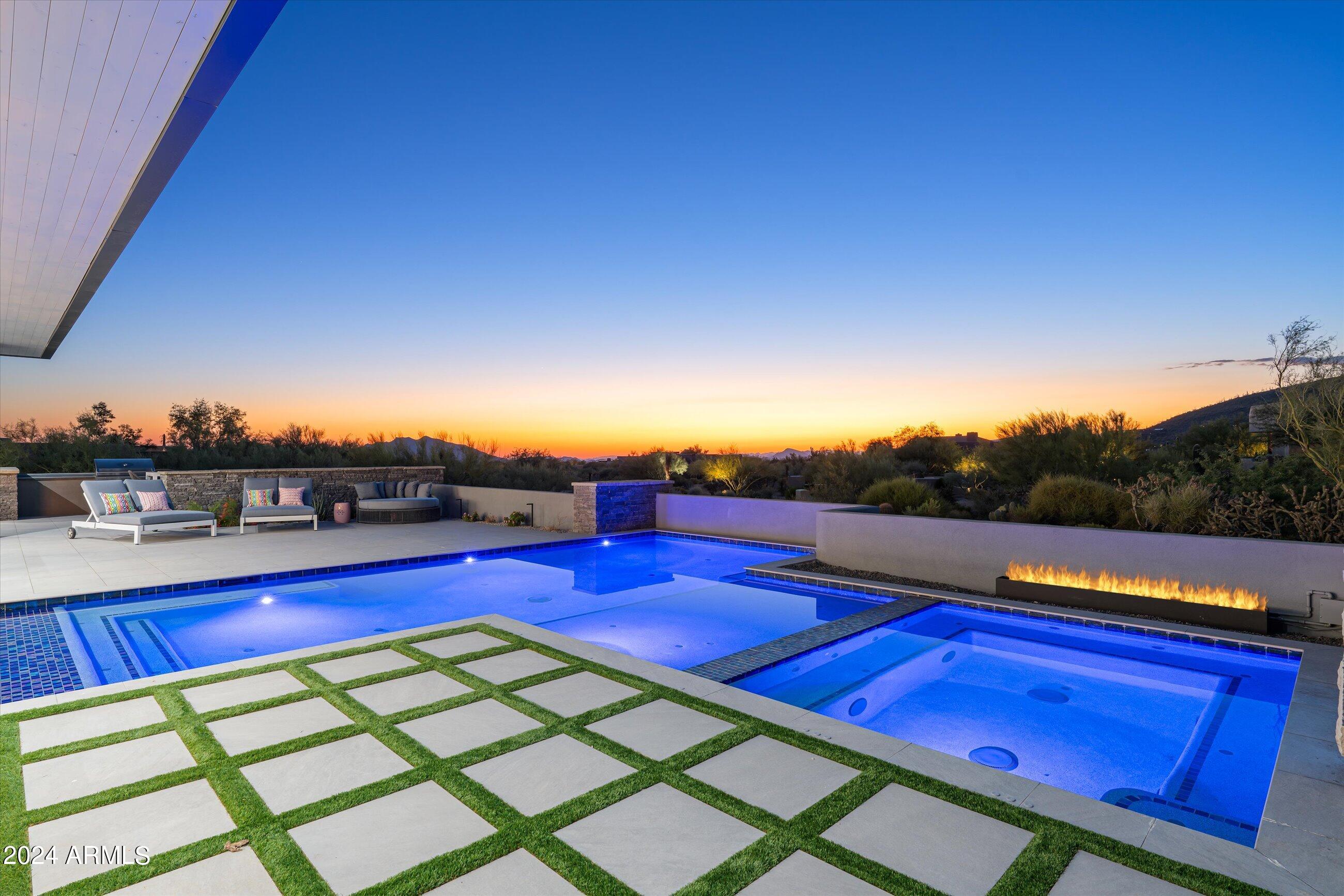 DESERT MOUNTAIN - Residential