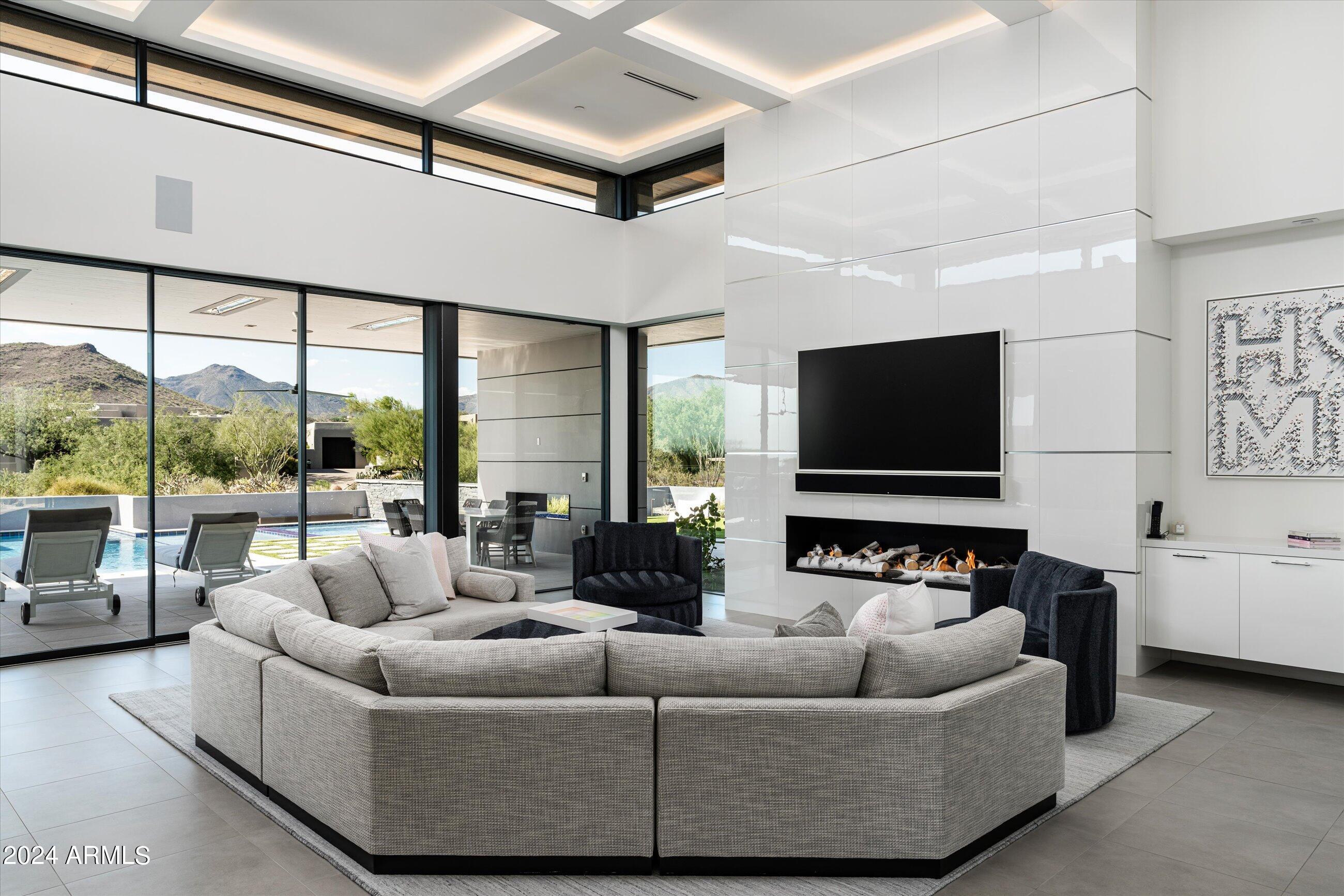 DESERT MOUNTAIN - Residential