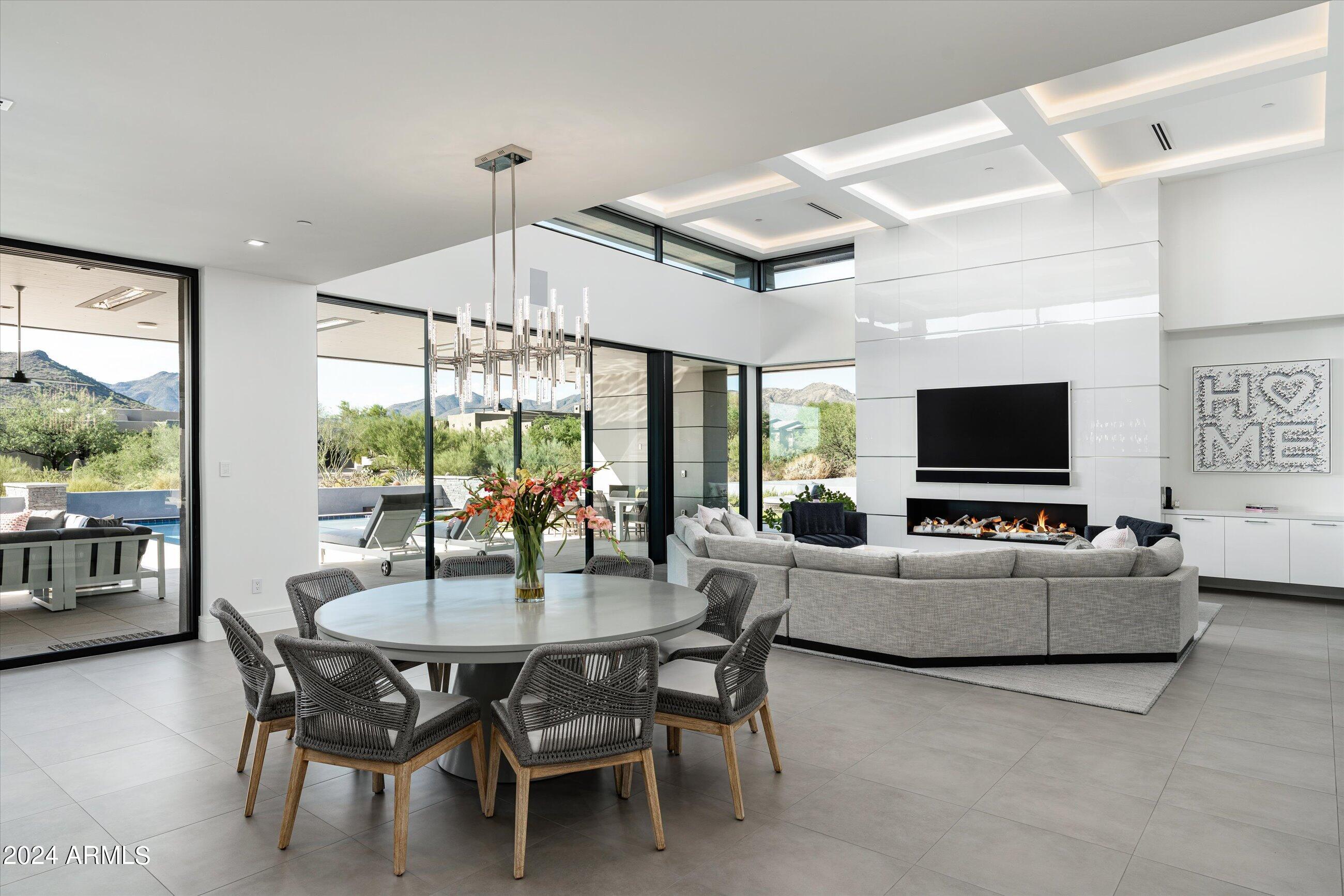 DESERT MOUNTAIN - Residential