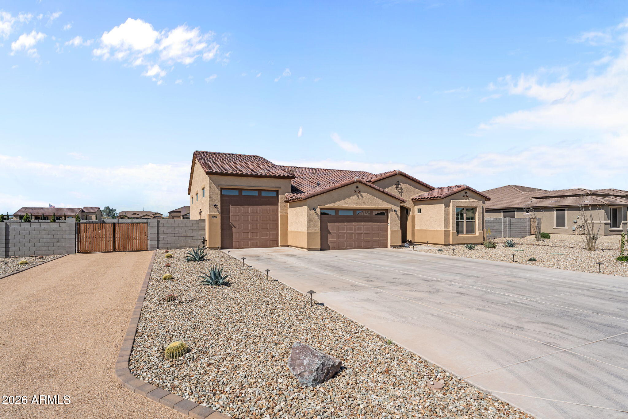 TRAIL OF LIGHT - Residential