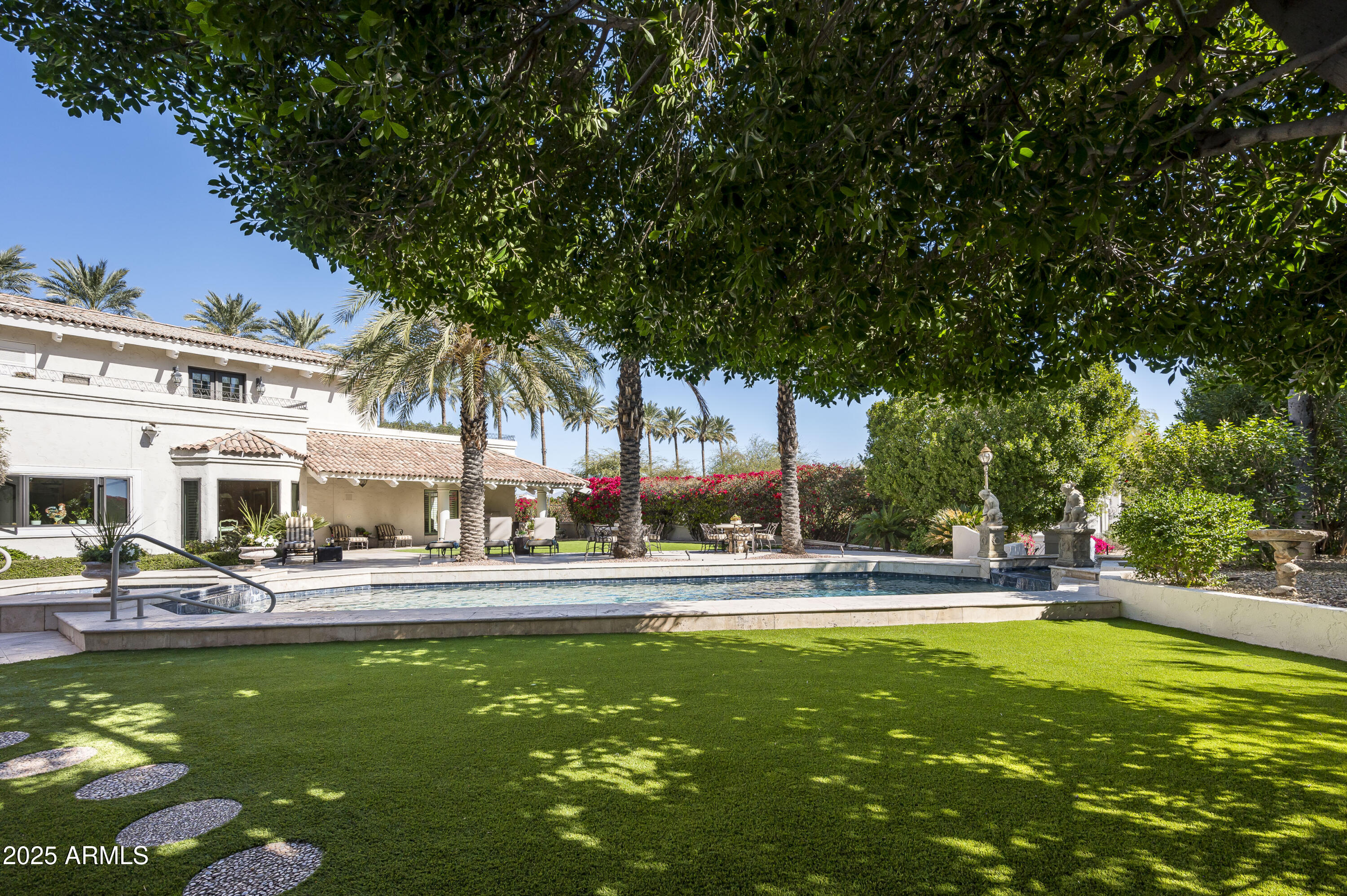 PHOENICIAN ESTATES - Residential