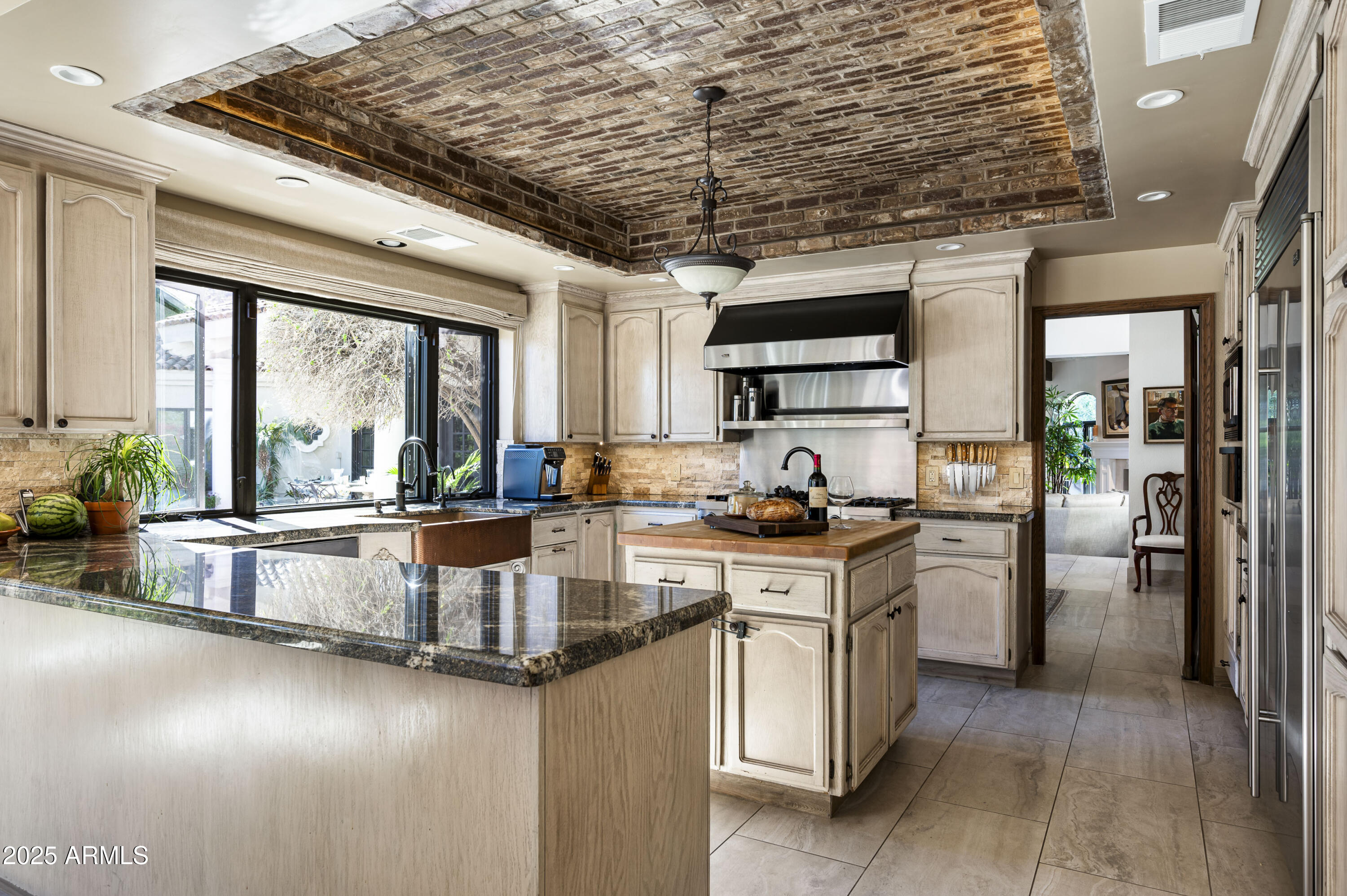 PHOENICIAN ESTATES - Residential