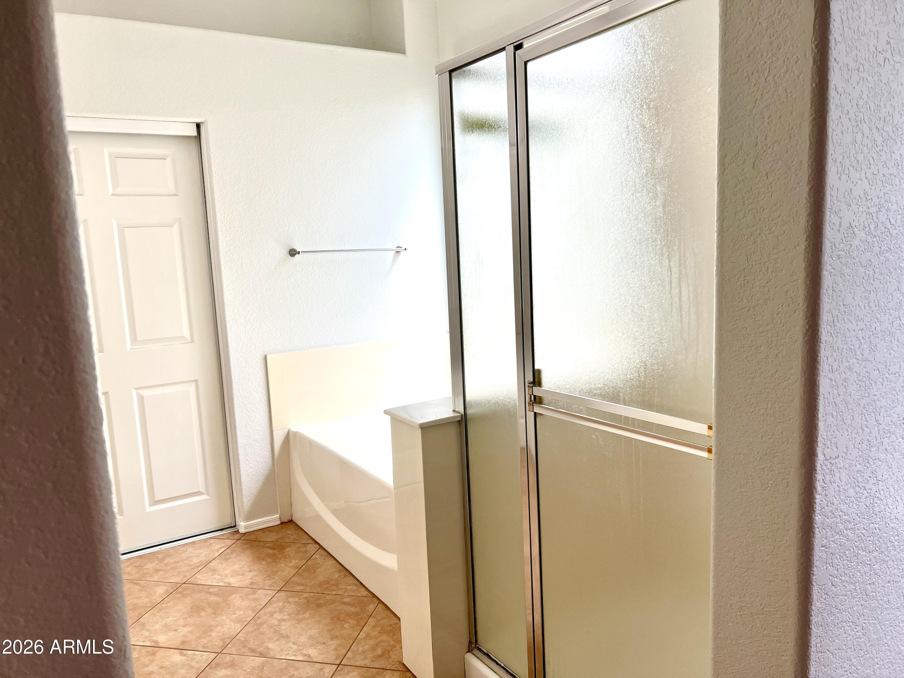 BELLVUE - Residential Lease