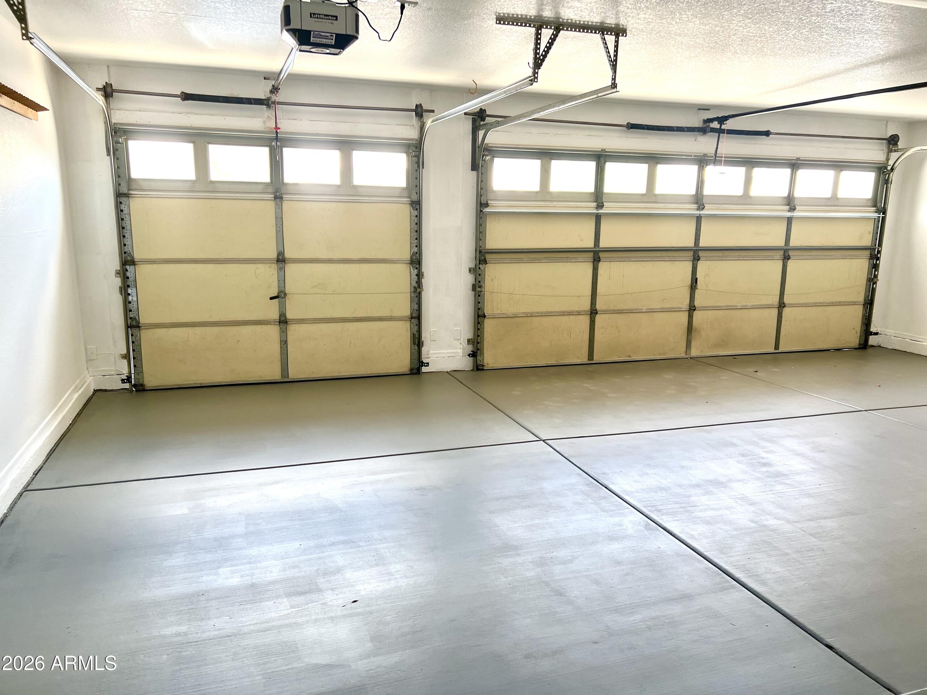 BELLVUE - Residential Lease