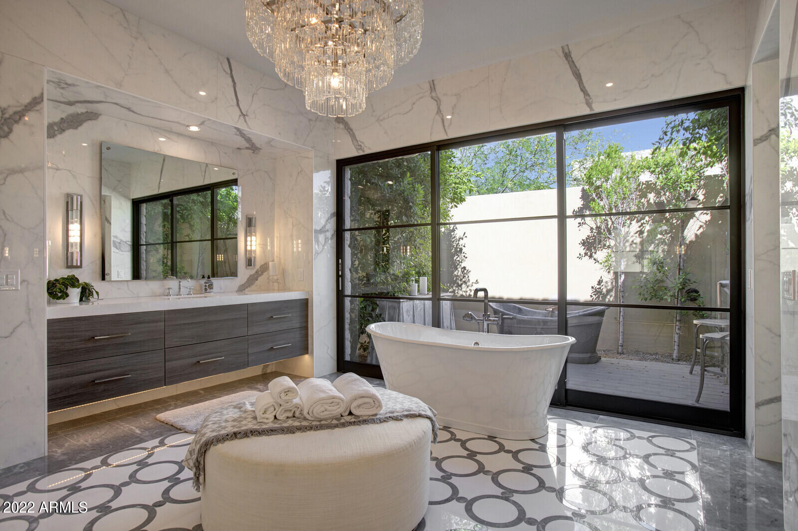 WHITE HORSE - Residential