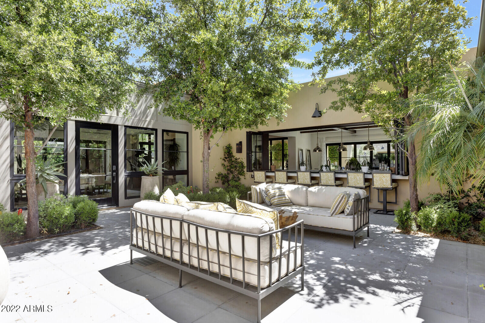 WHITE HORSE - Residential