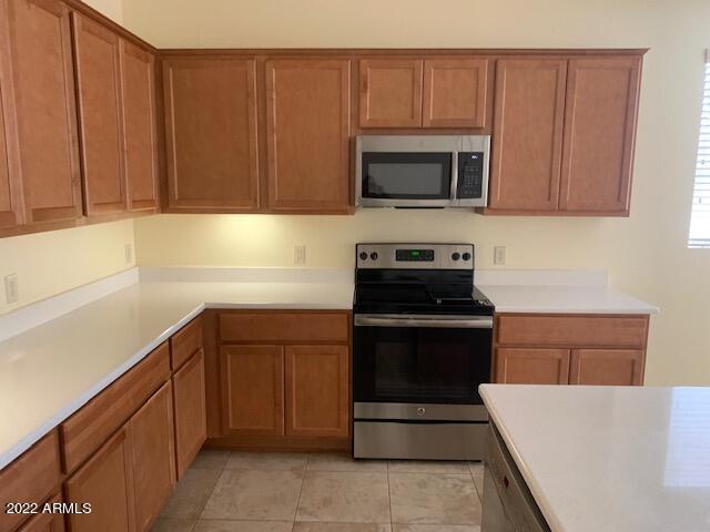 OAKMONT - Residential Lease