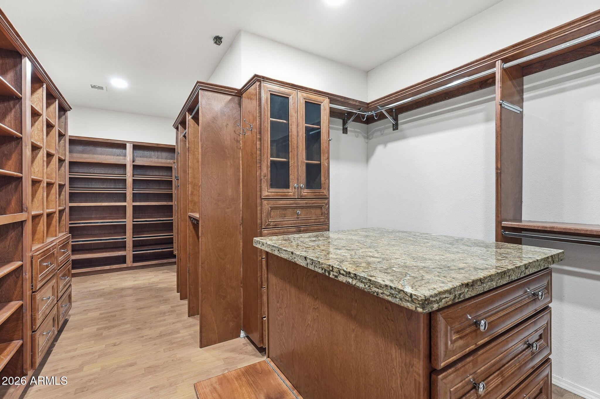 ARTEMINA - Residential
