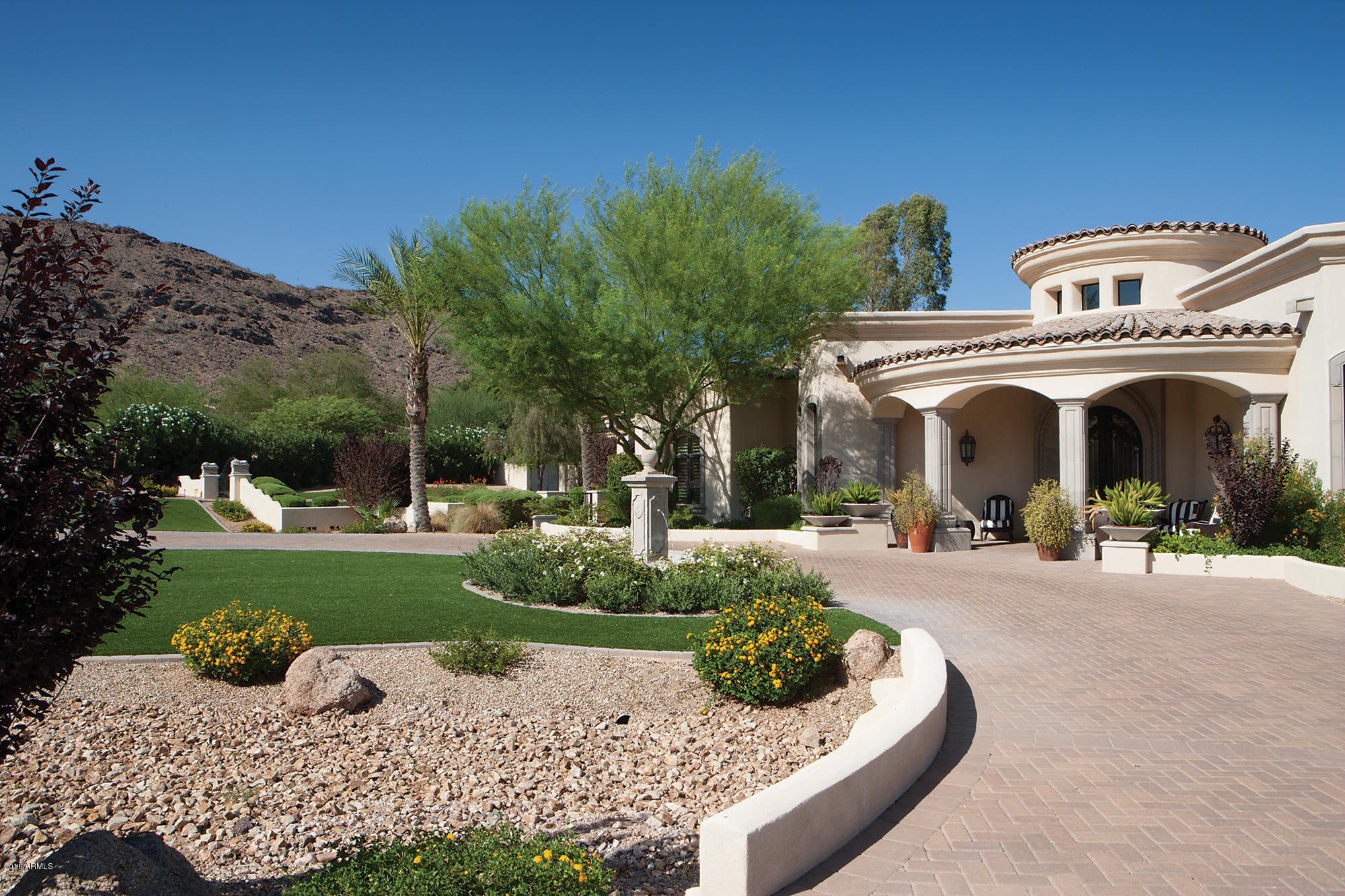 WHISPERING HILLS - Residential