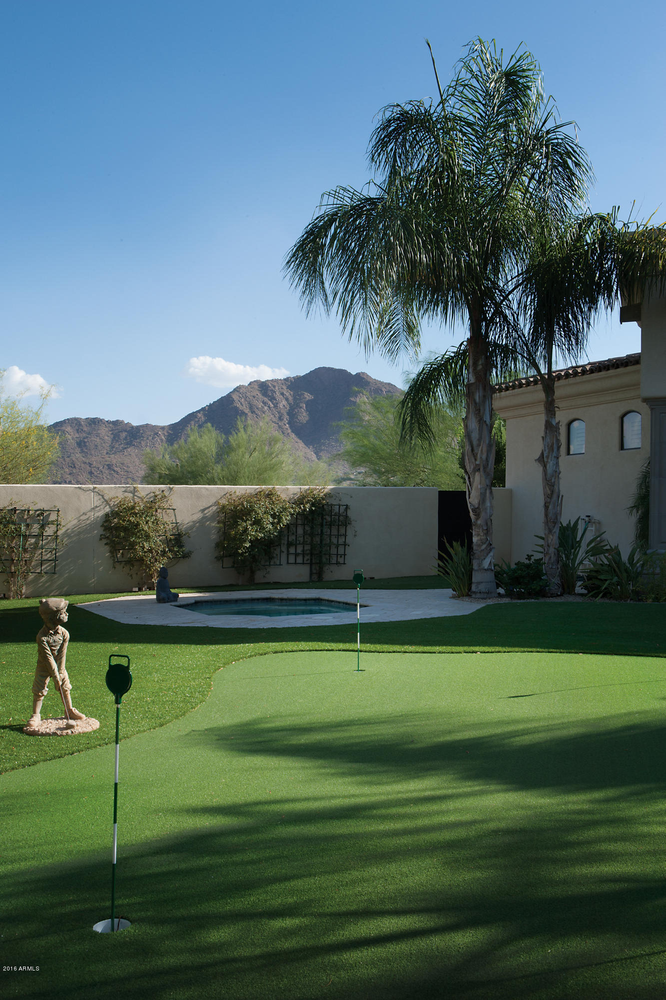 WHISPERING HILLS - Residential