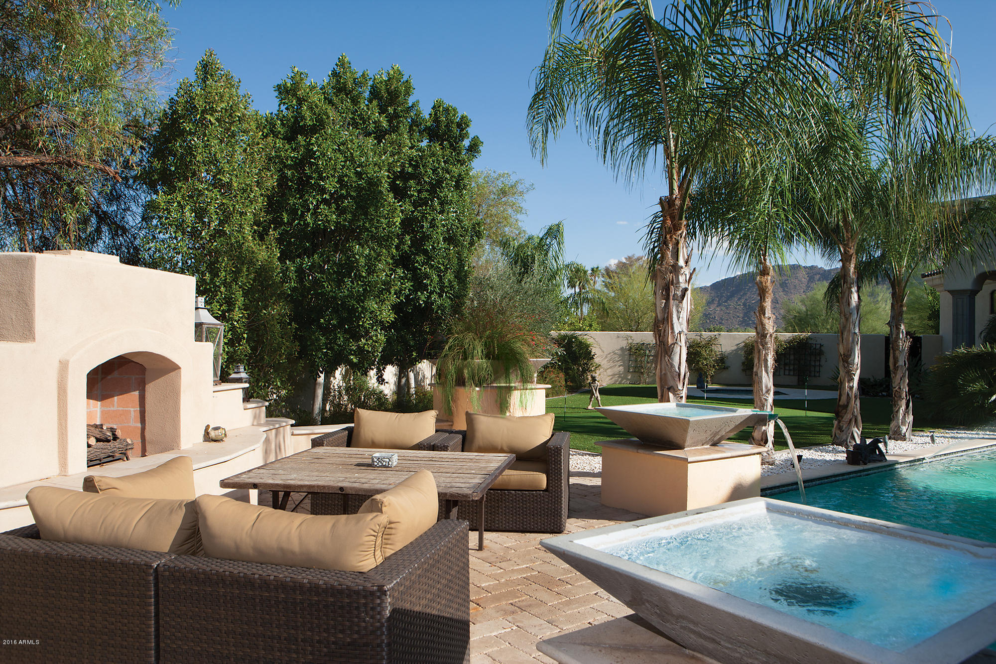 WHISPERING HILLS - Residential