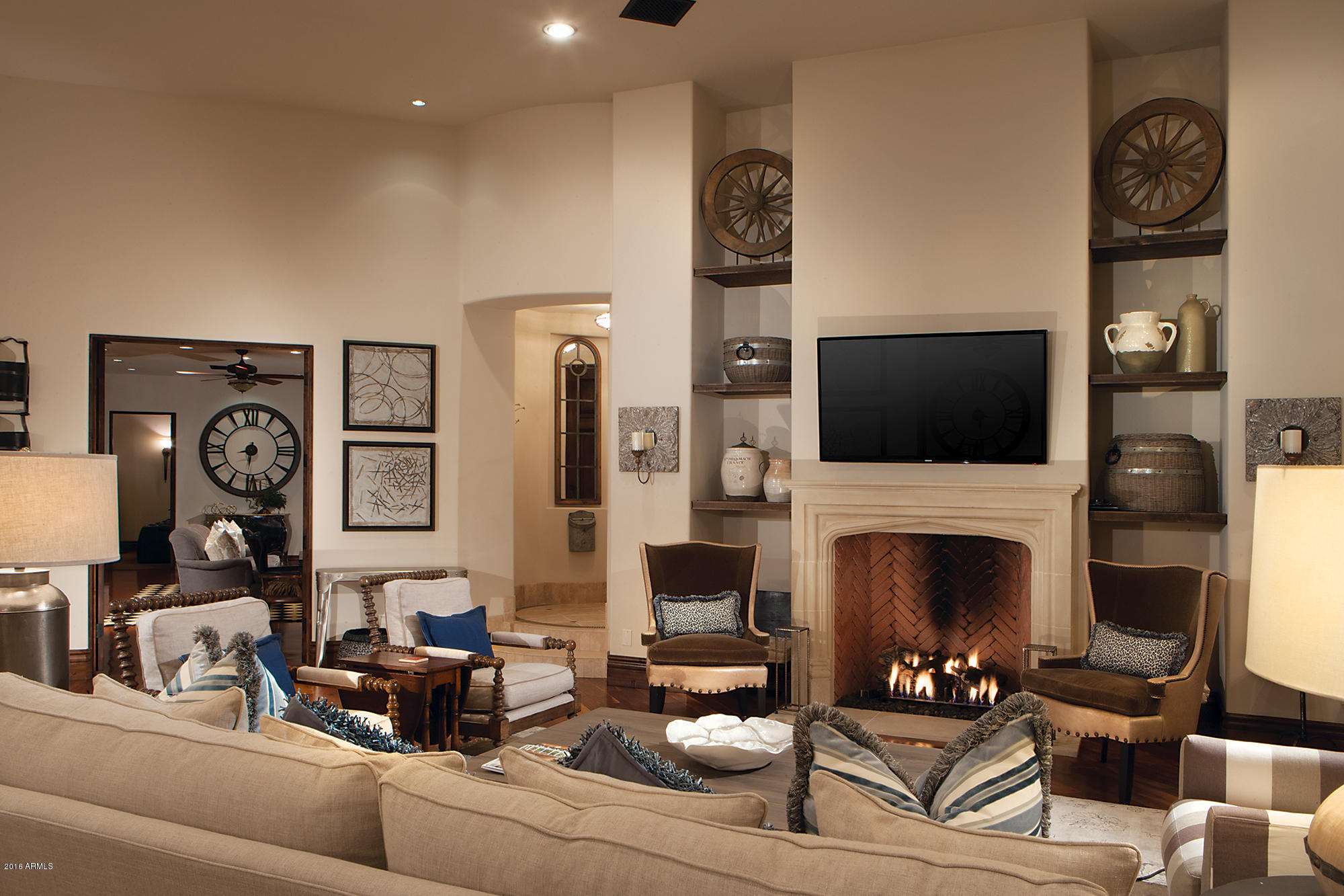 WHISPERING HILLS - Residential