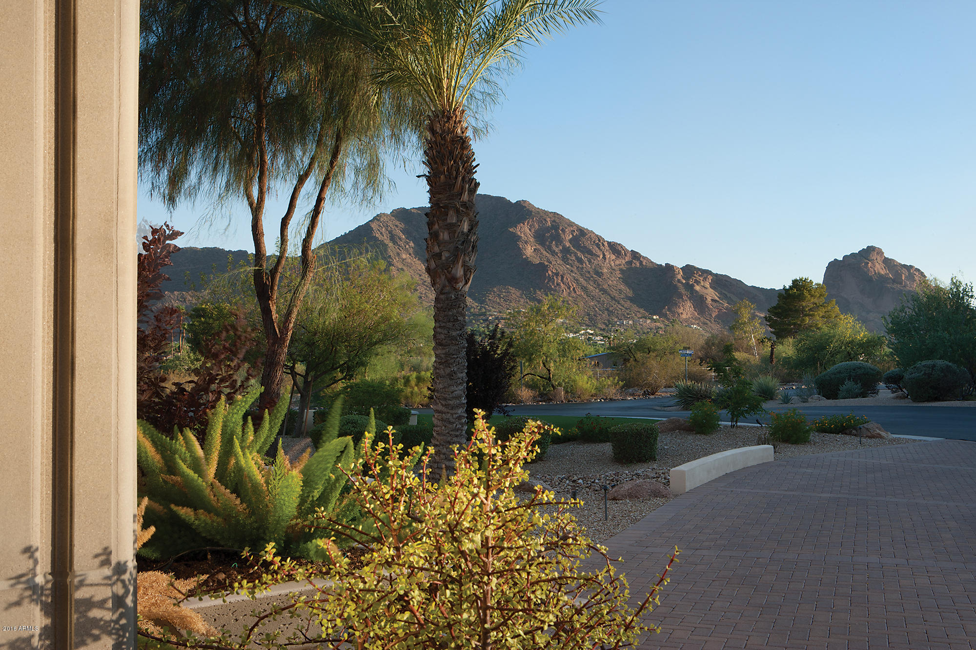 WHISPERING HILLS - Residential