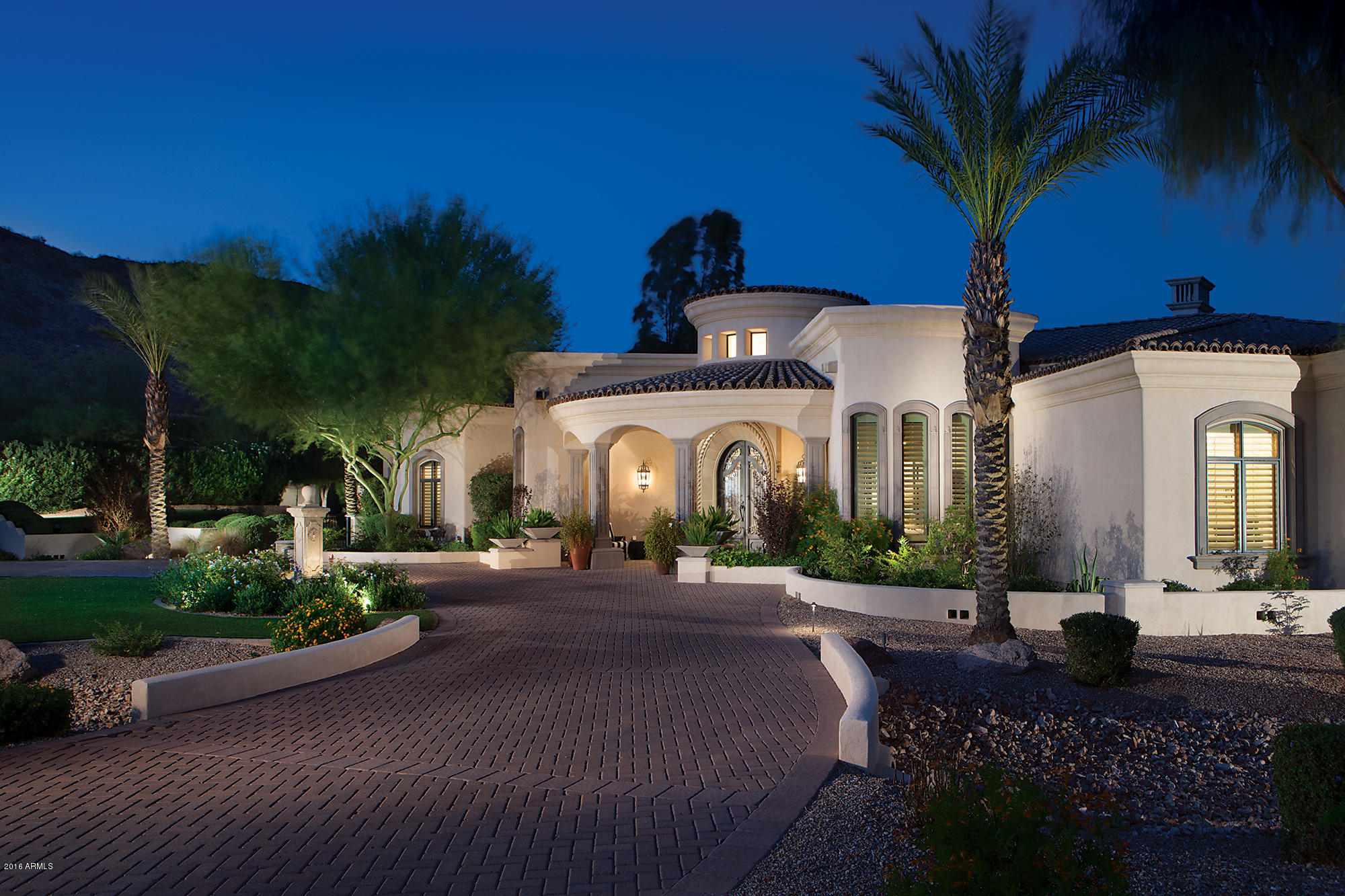 WHISPERING HILLS - Residential