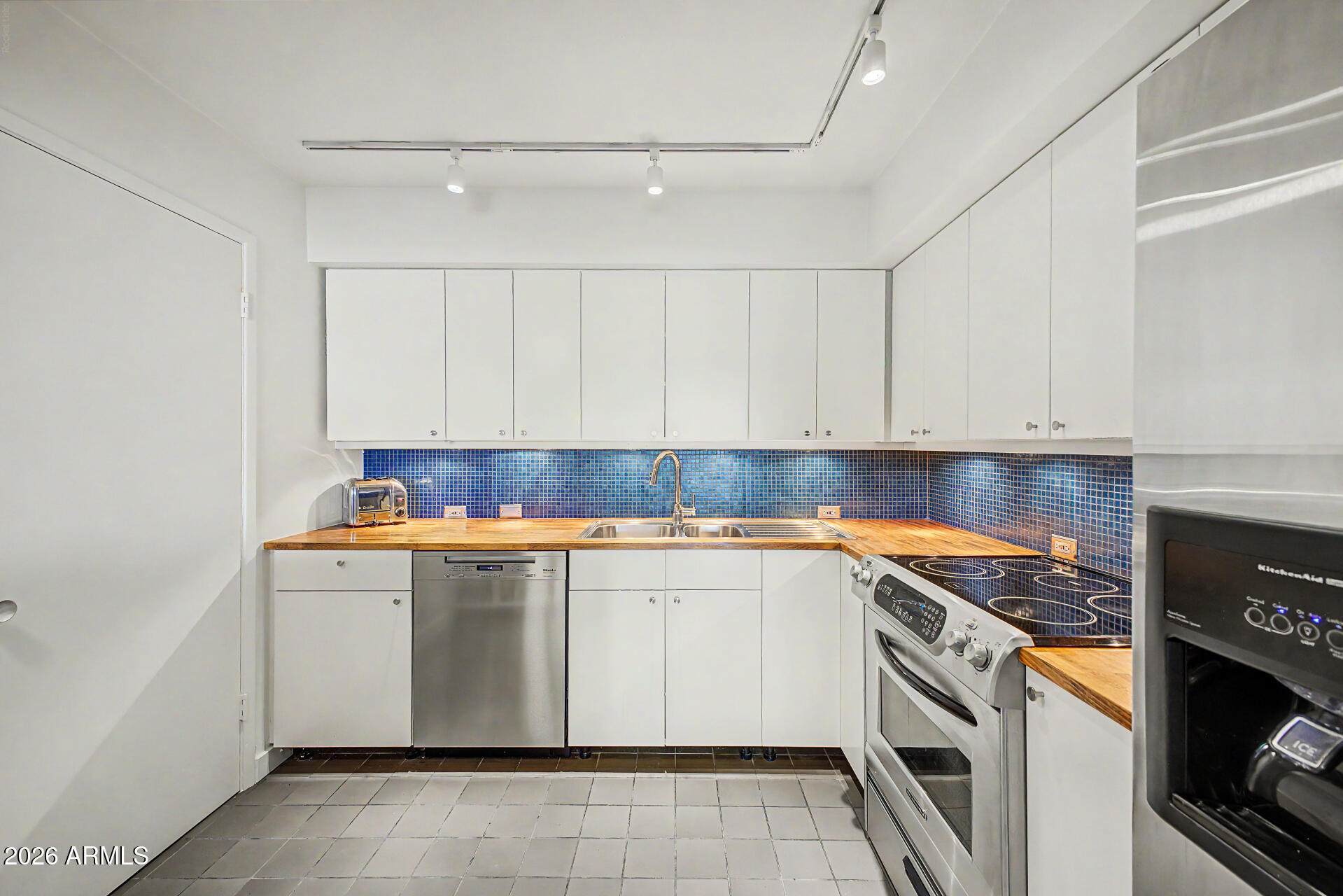 OLYMPUS AMD - Residential
