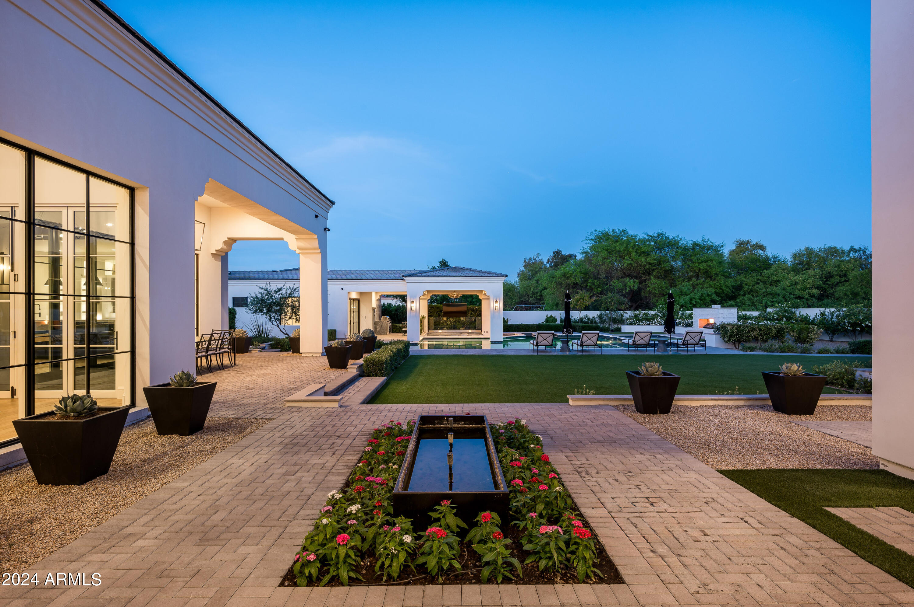 MOCKINGBIRD SQUARE - Residential