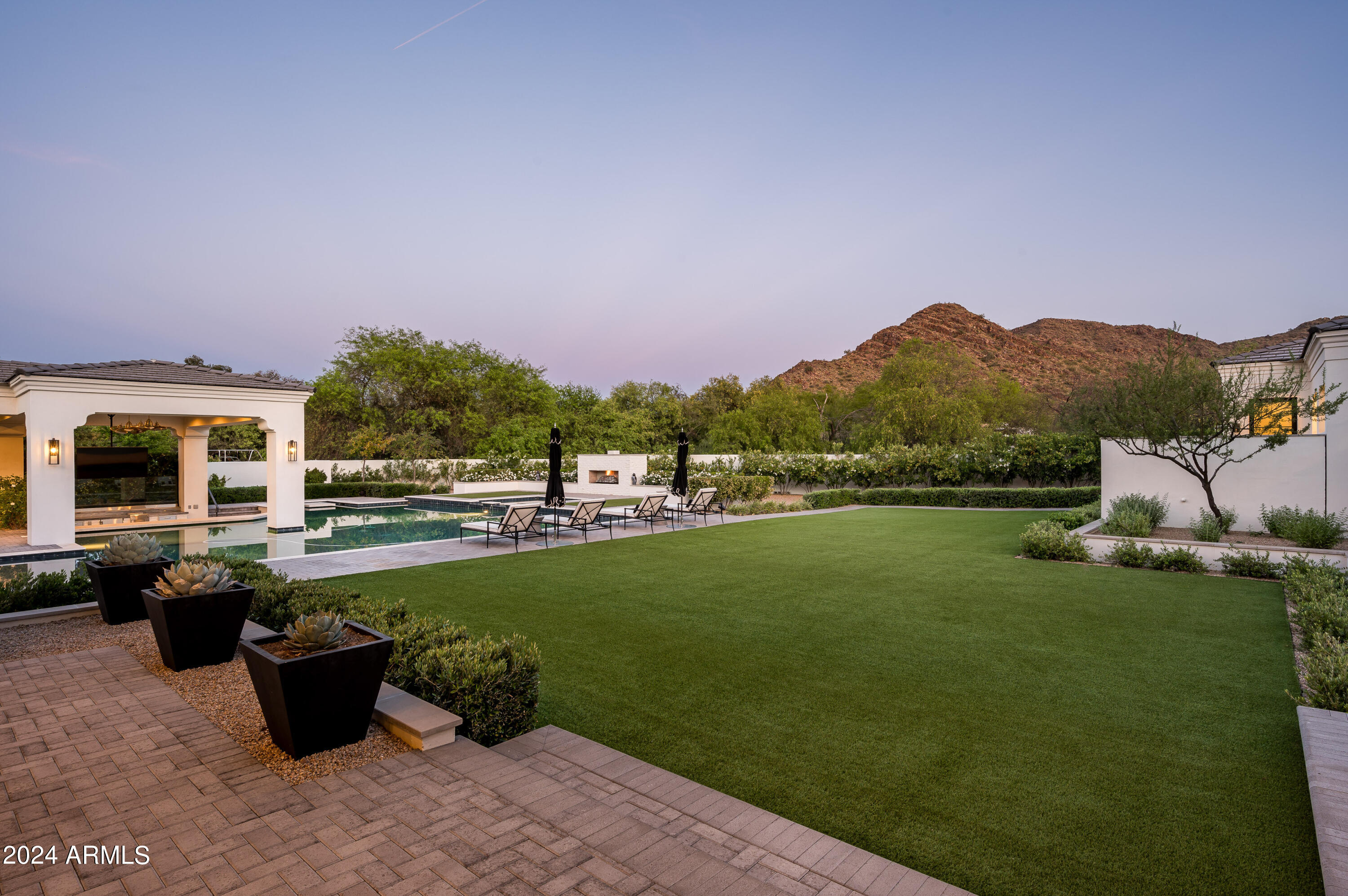 MOCKINGBIRD SQUARE - Residential