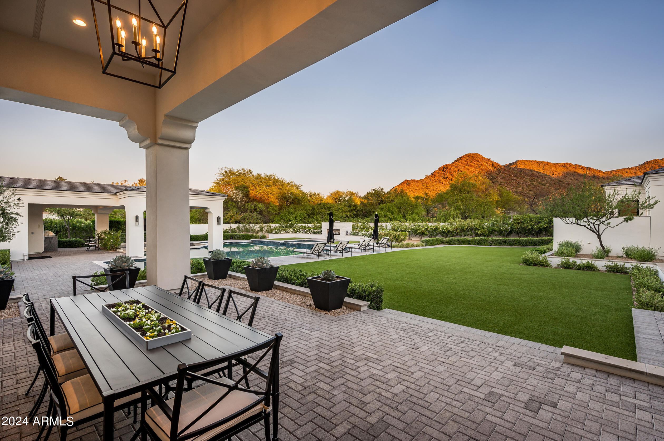 MOCKINGBIRD SQUARE - Residential