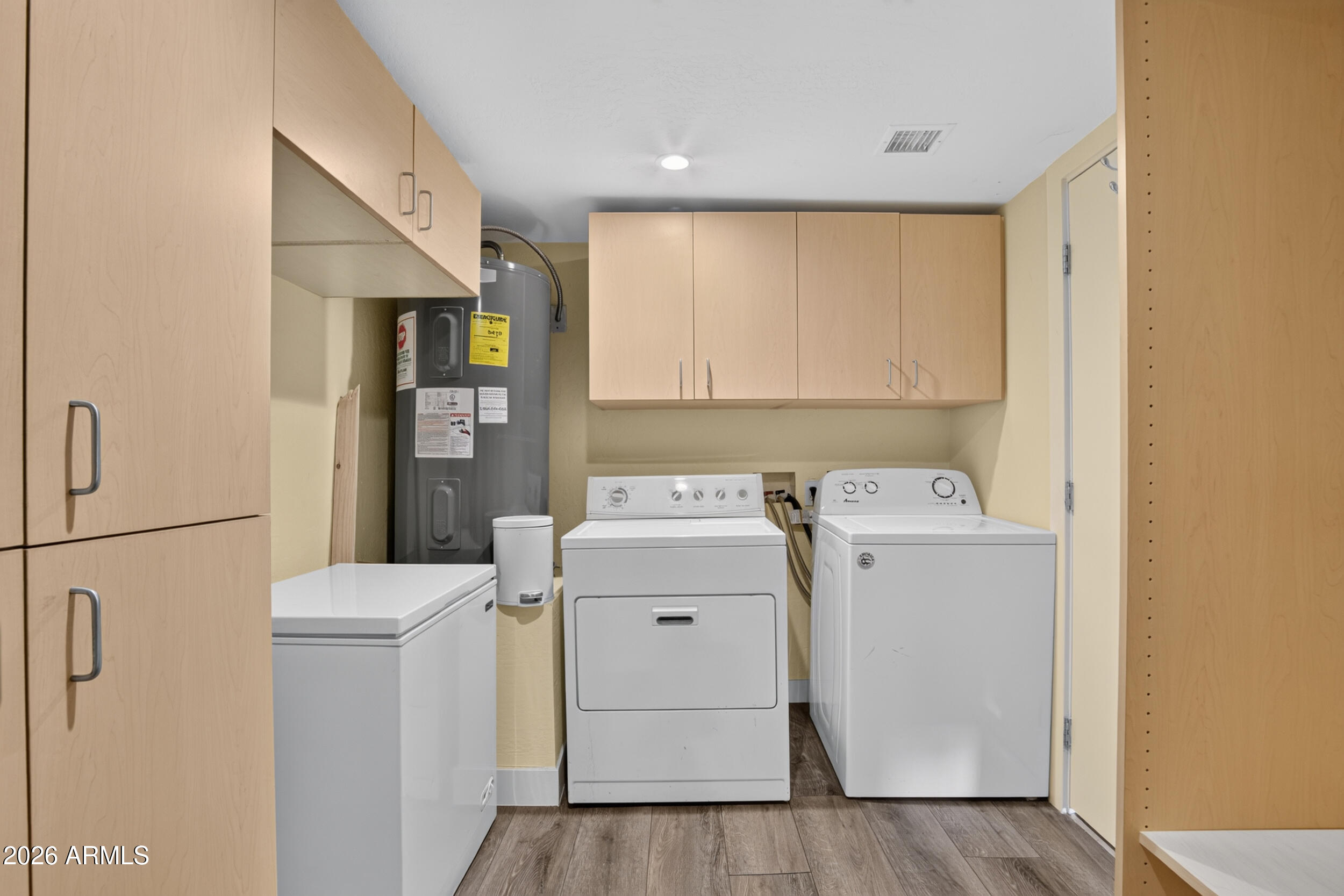 UPSHAW DESERT GARDENS - Residential