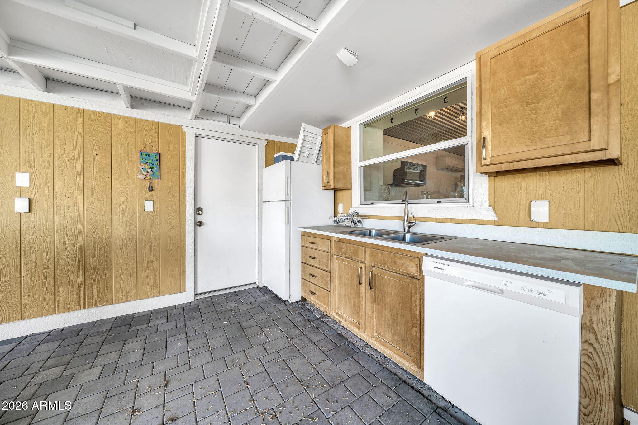 UPSHAW DESERT GARDENS - Residential