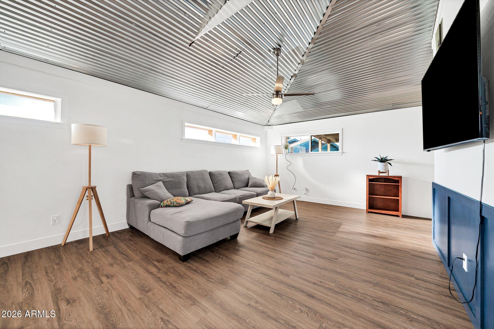 UPSHAW DESERT GARDENS - Residential