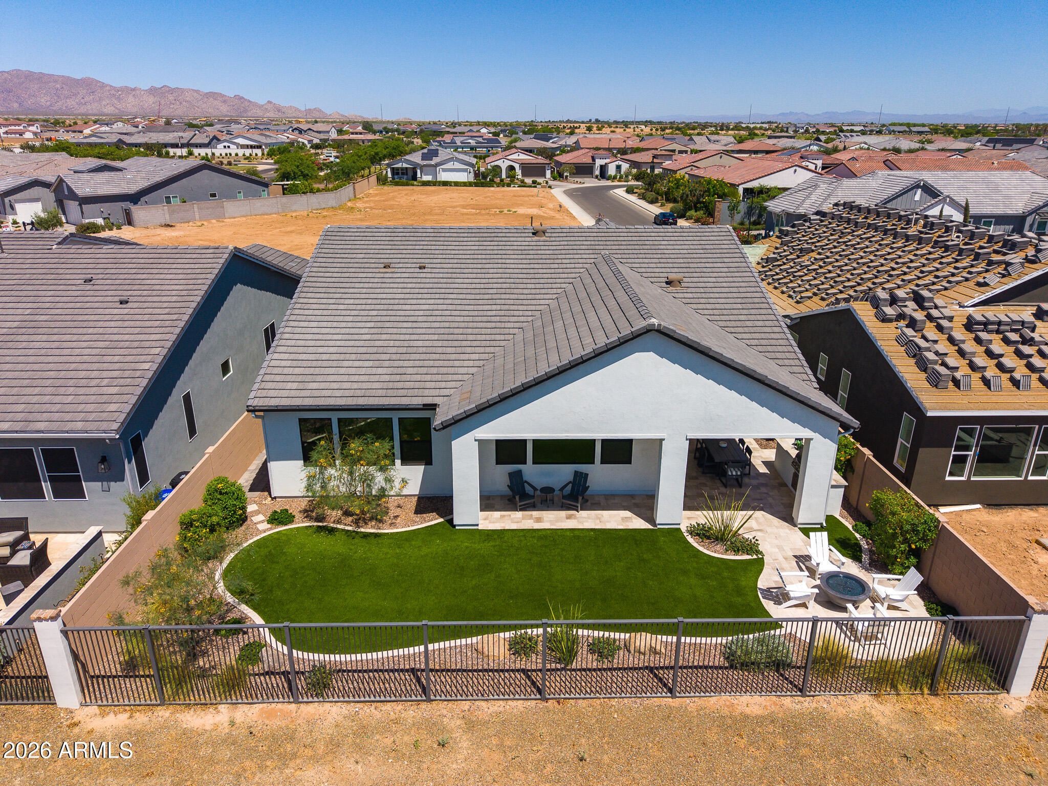 STERLING GROVE - Residential