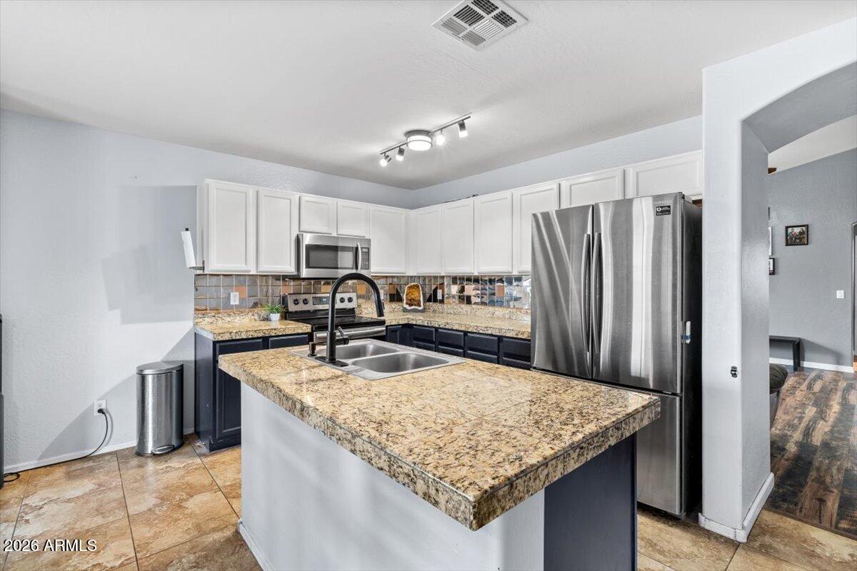 MAGMA RANCH I UNIT 3 - Residential