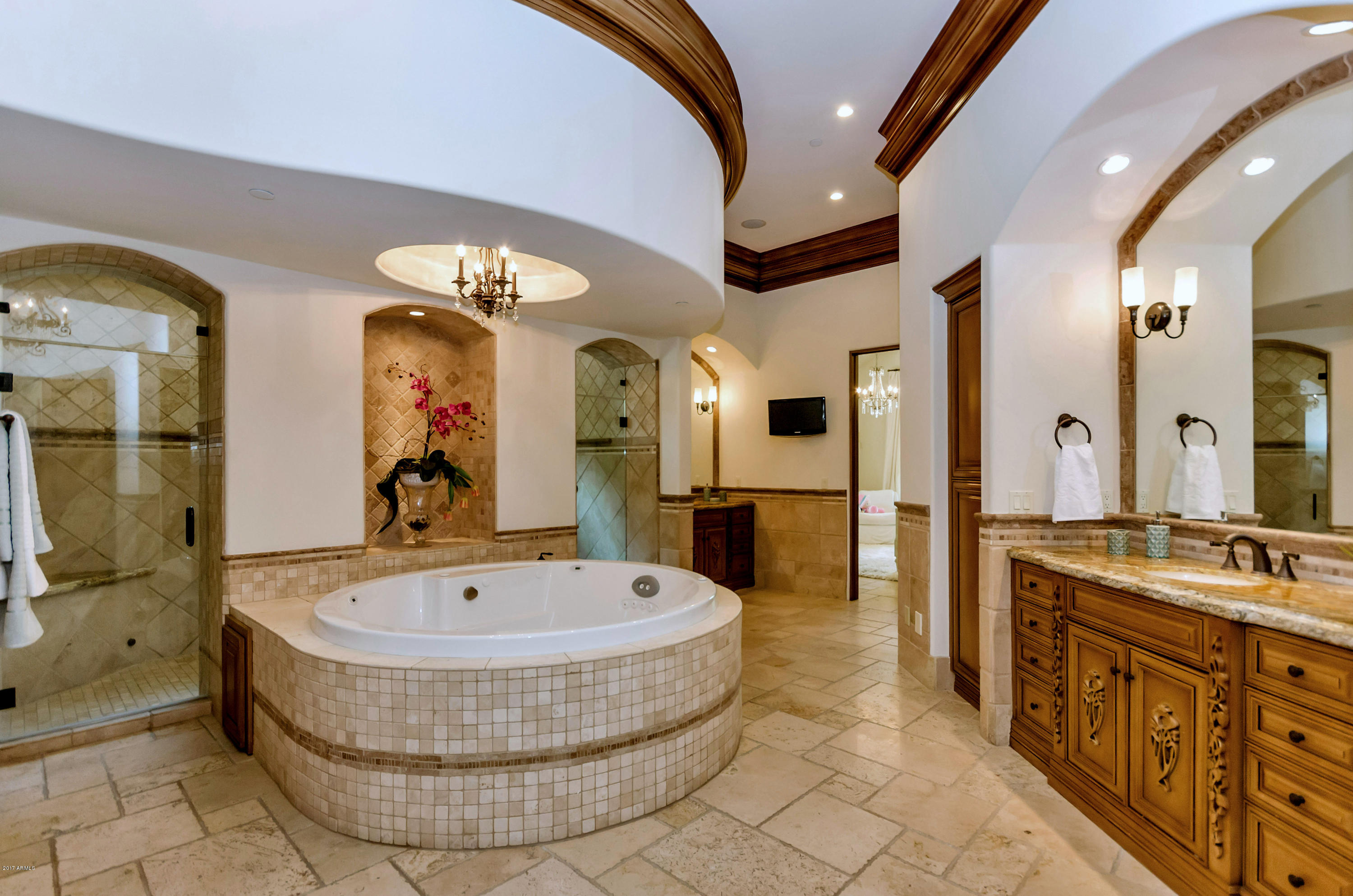 GROSSE POINTE HIGHLANDS - Residential