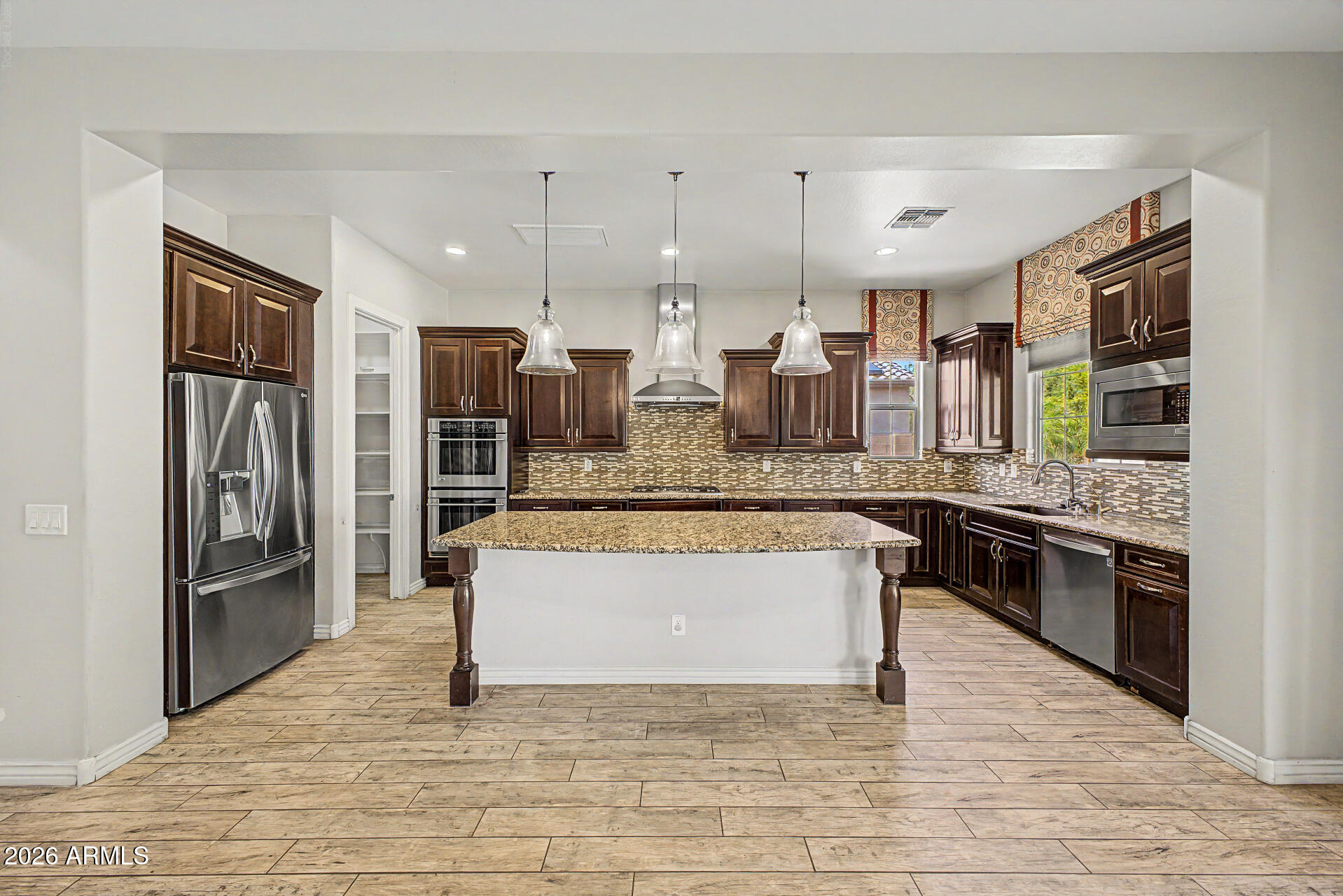 MAPLEWOOD COURT - Residential