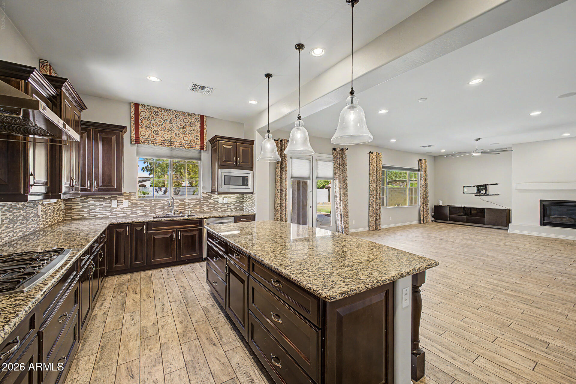 MAPLEWOOD COURT - Residential