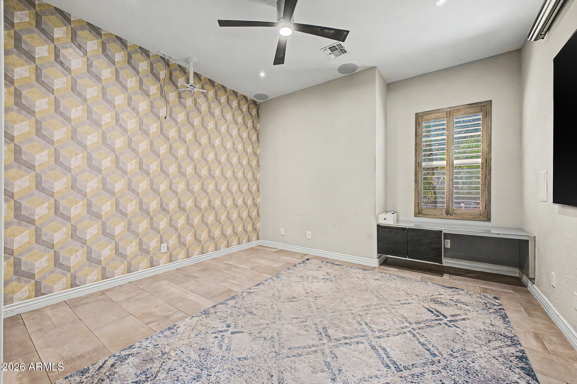 MAPLEWOOD COURT - Residential