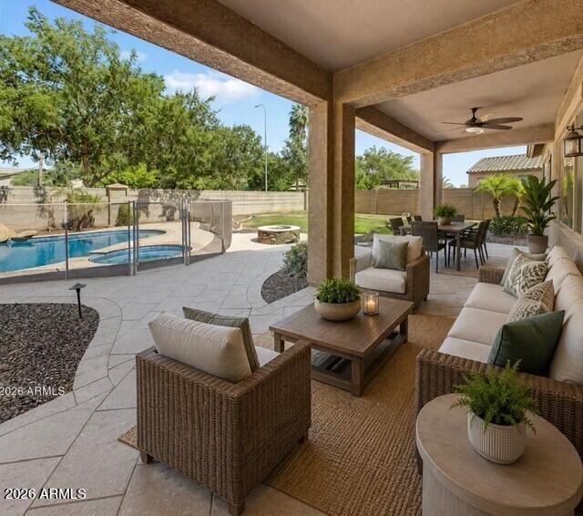 MAPLEWOOD COURT - Residential